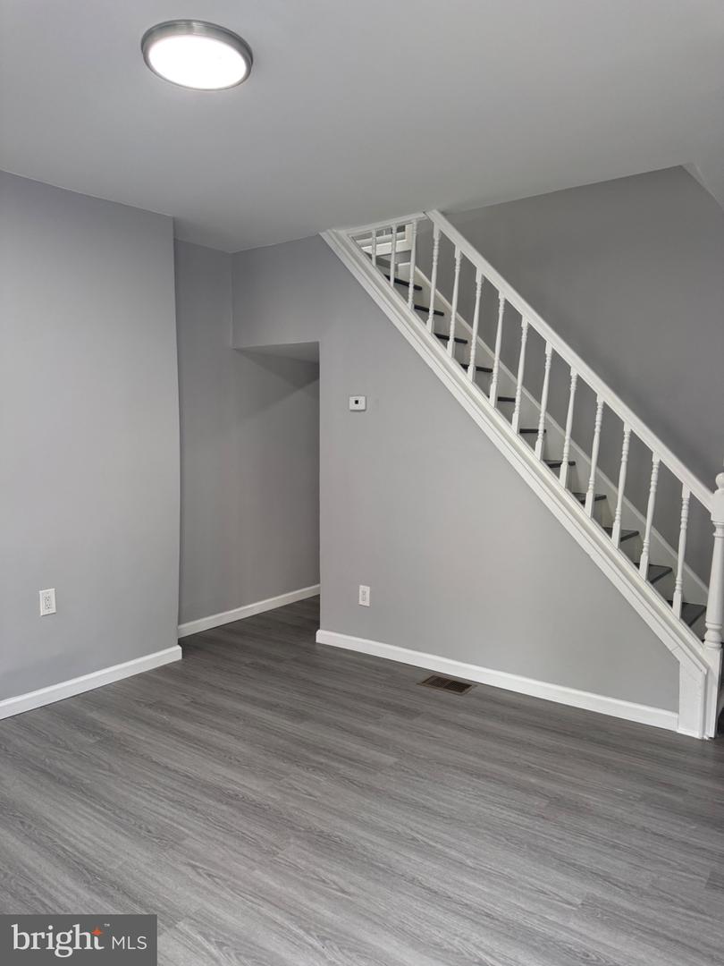 2118 N Percy St Property Photo 9