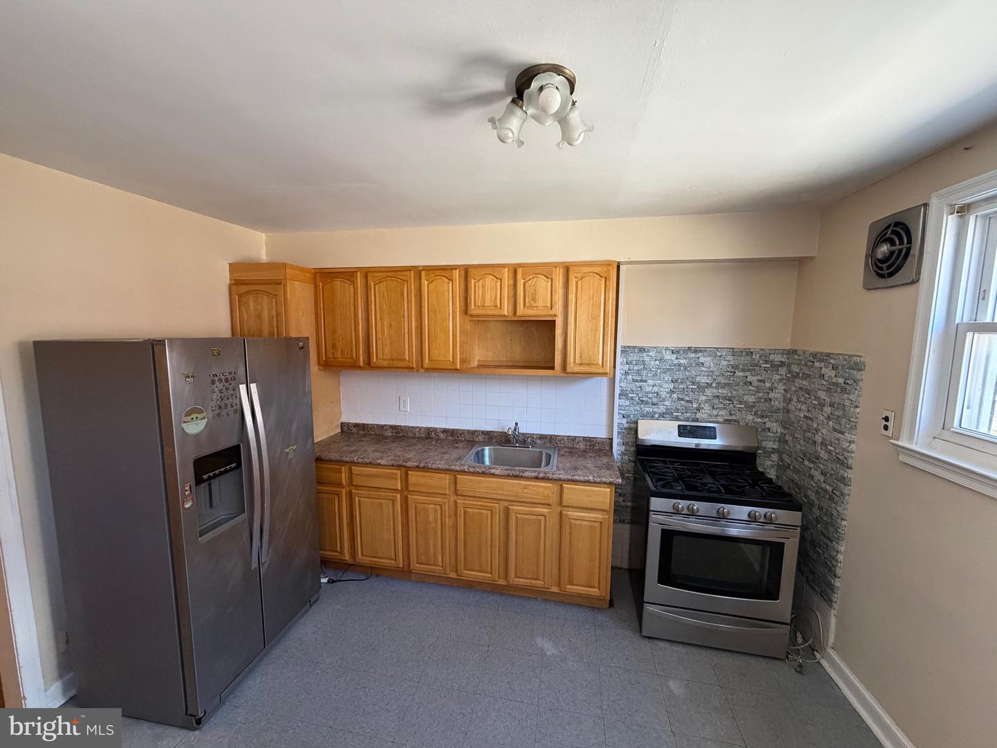 1503 Hellerman St Property Photo 8