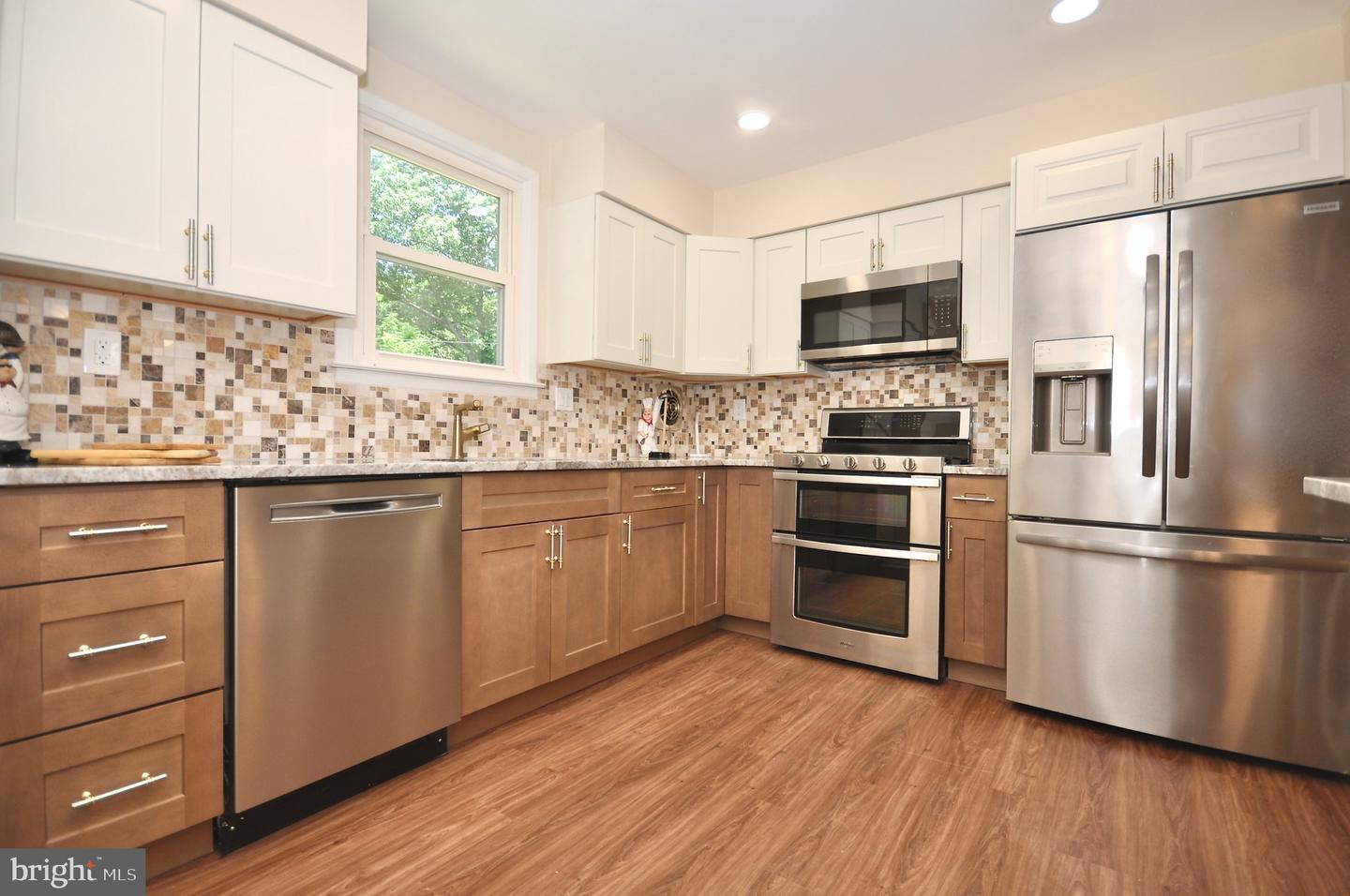 15155 MILFORD ST Property Photo 1