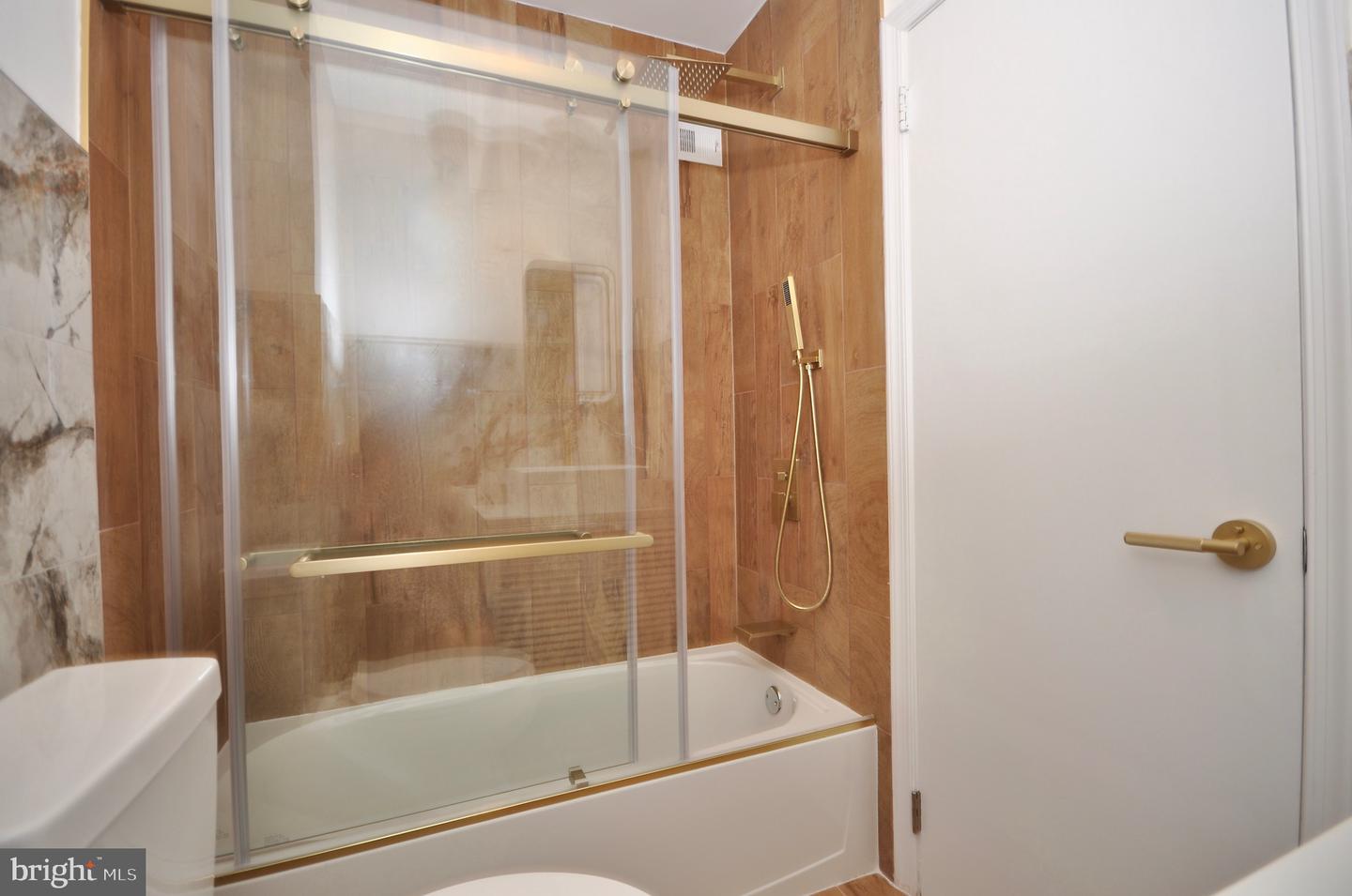 15155 Milford St Property Photo 16