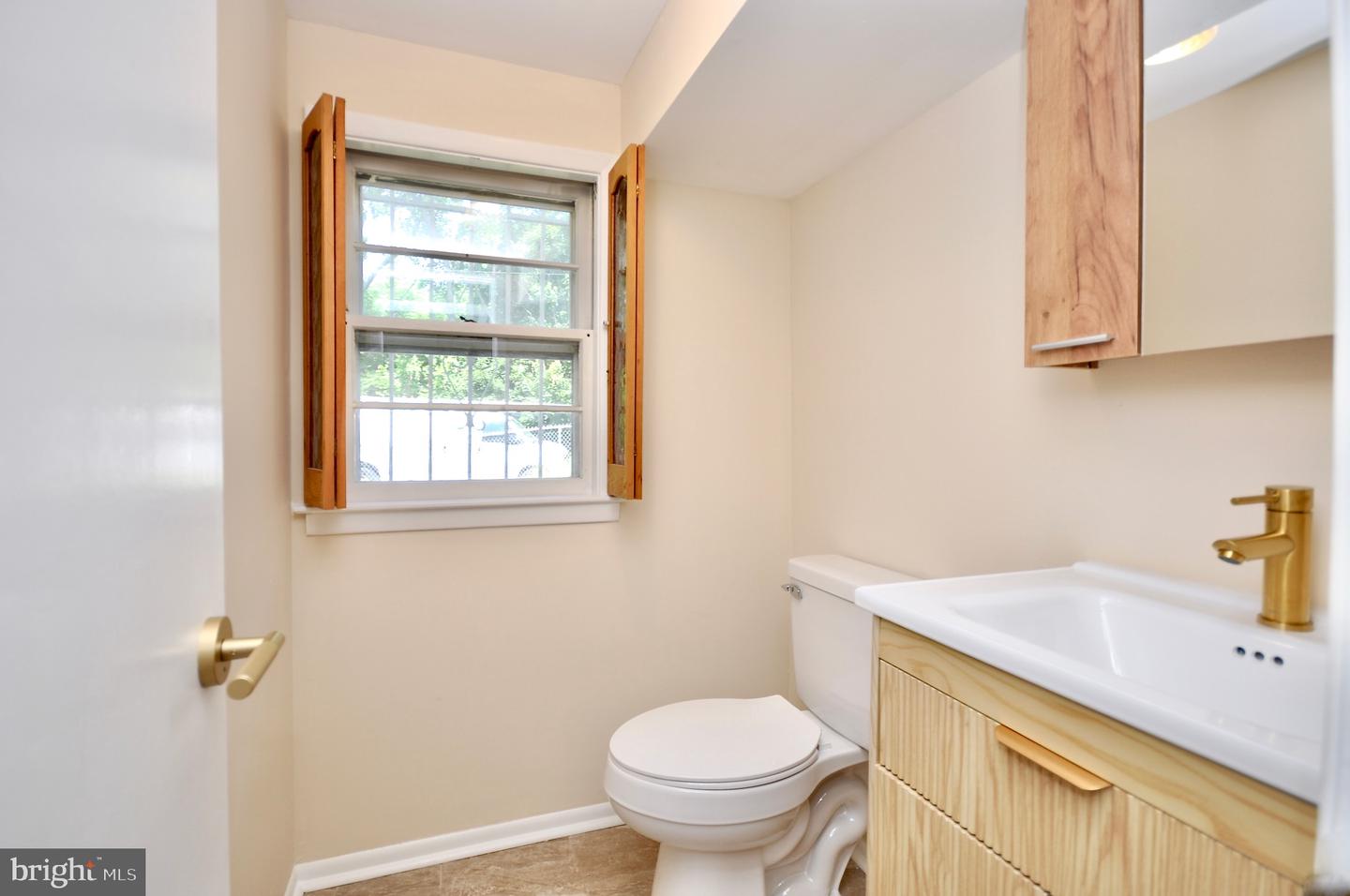 15155 Milford St Property Photo 24