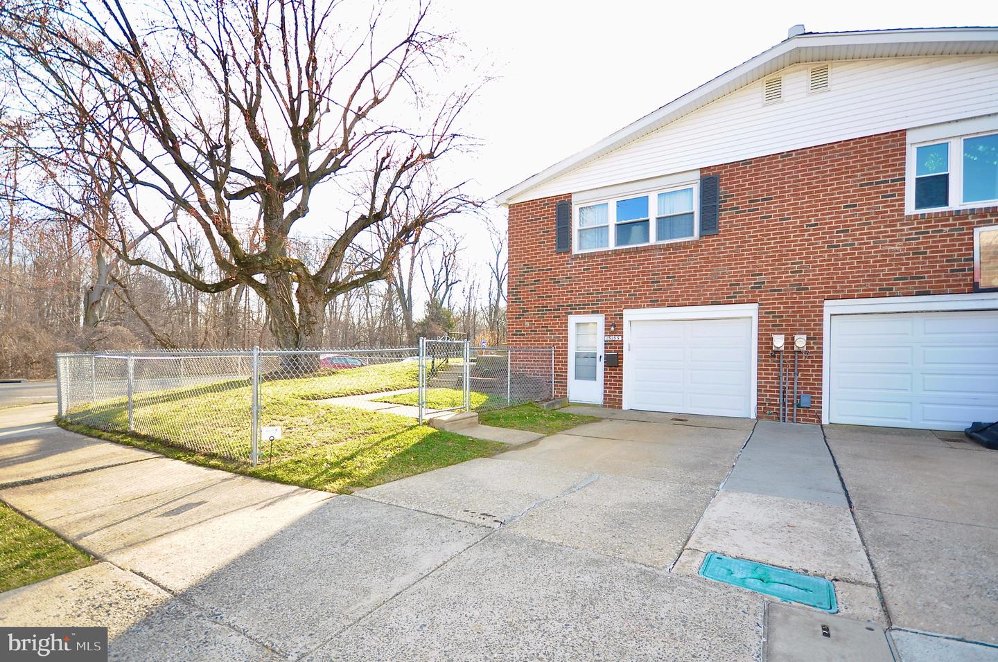 15155 Milford St Property Photo 30