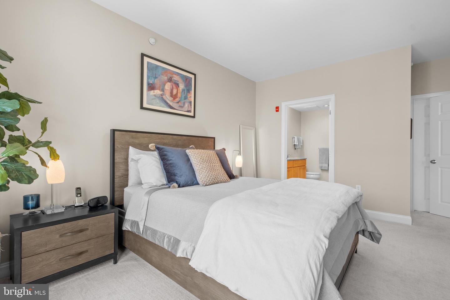 500 Admirals Way #402 Property Photo 19