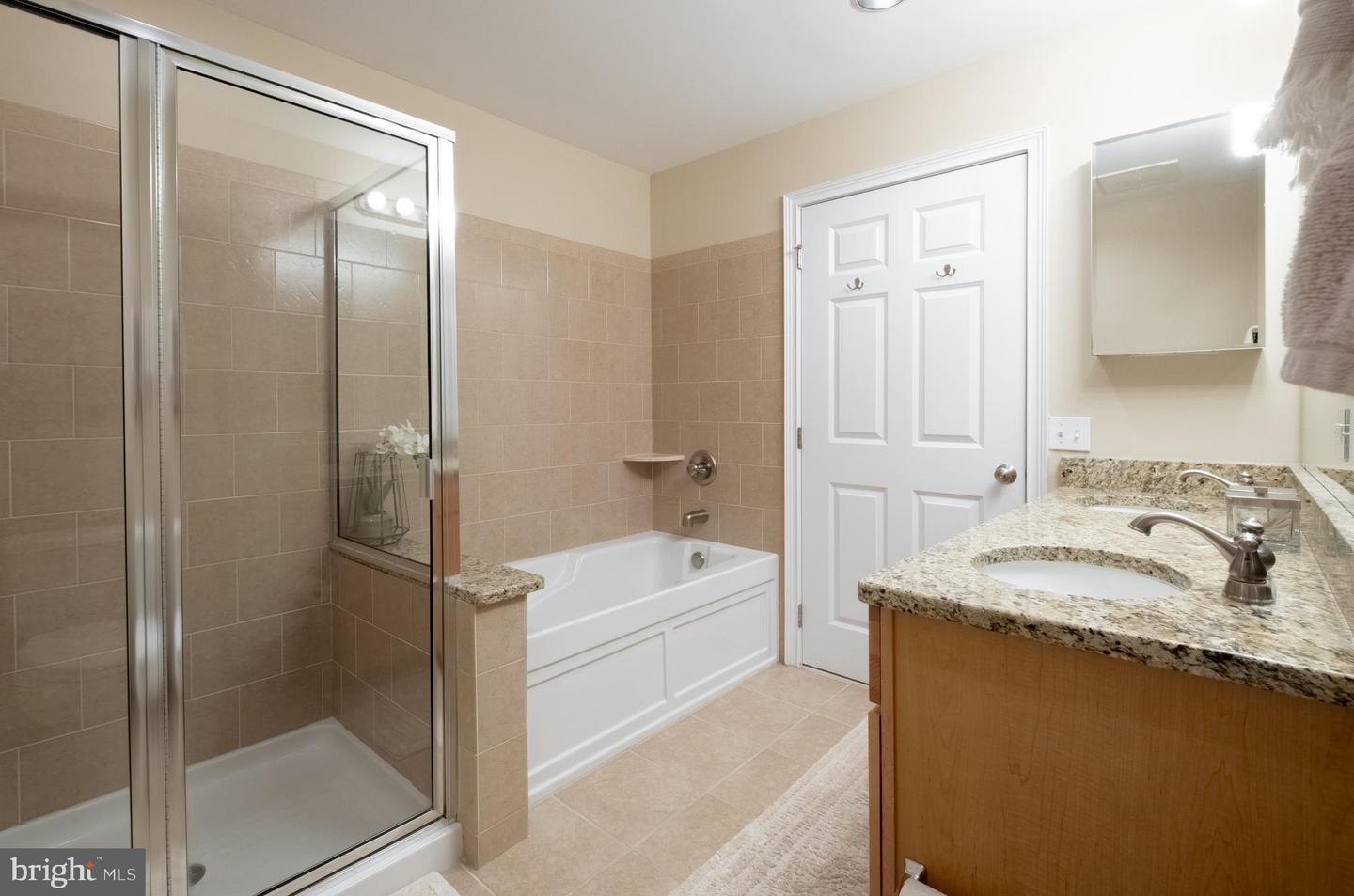 500 Admirals Way #402 Property Photo 22