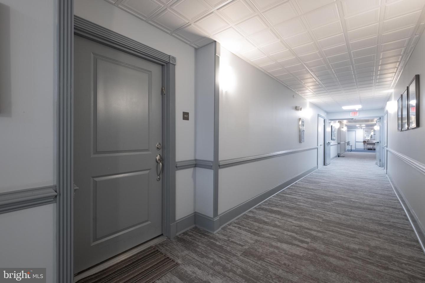 500 Admirals Way #402 Property Photo 31