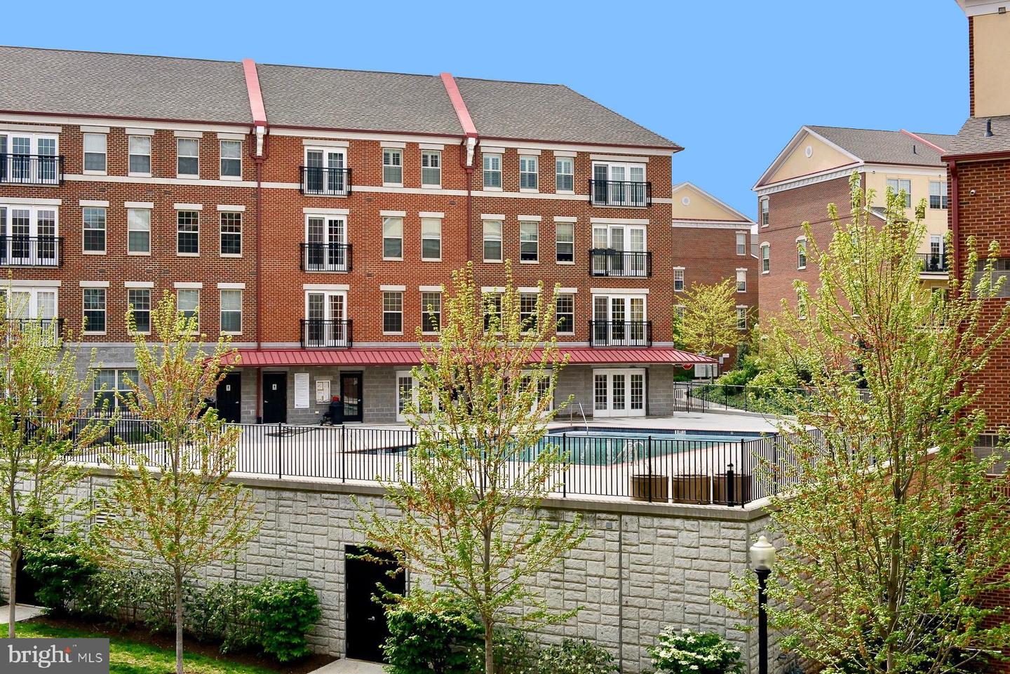 500 Admirals Way #402 Property Photo 50