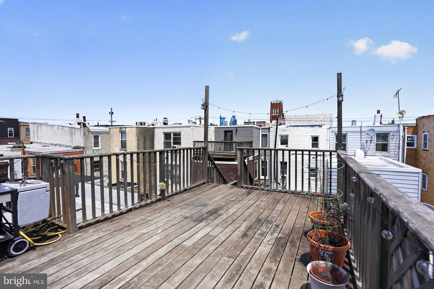 933 Fernon St Property Photo 25