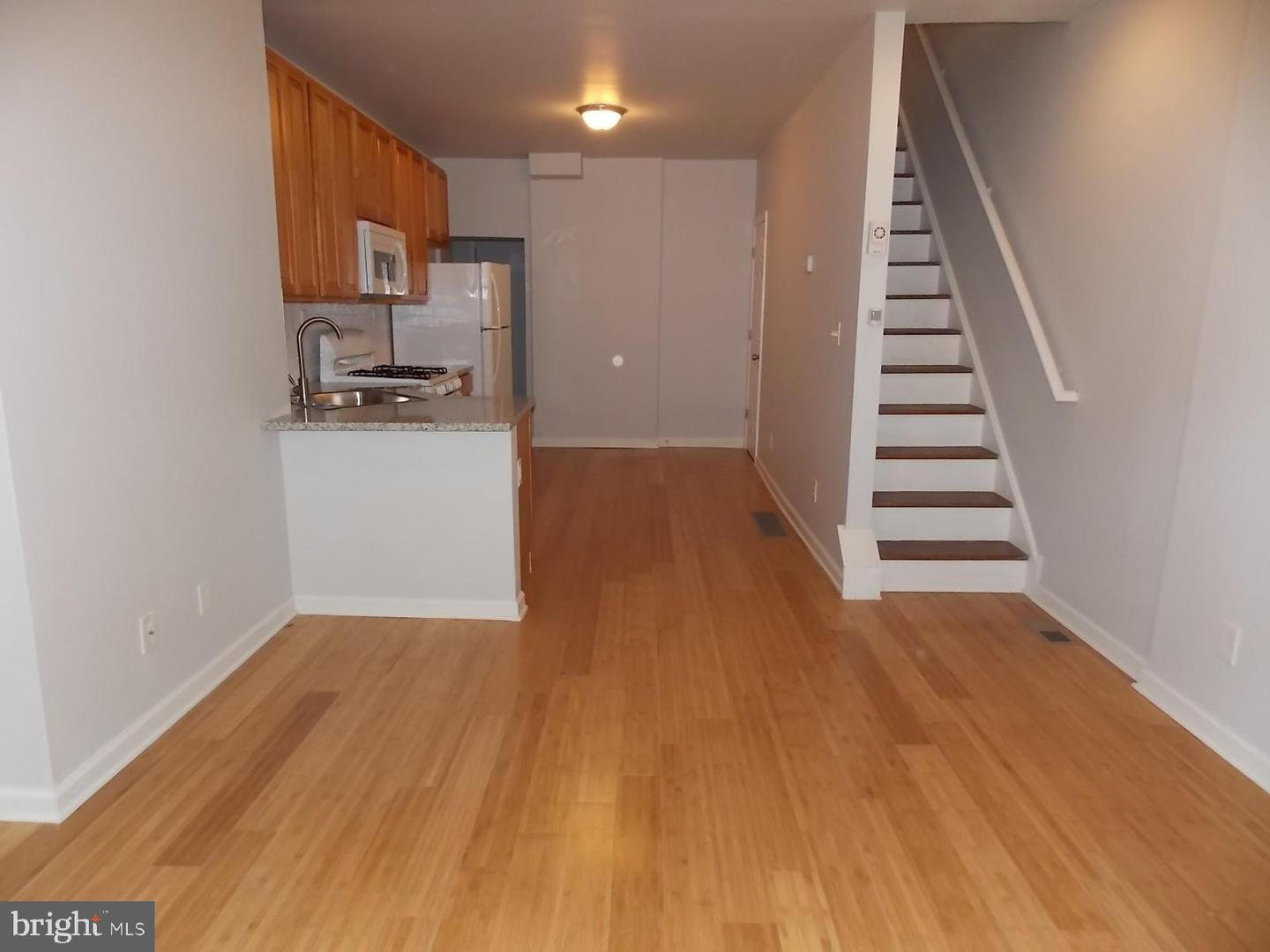 838 N Brooklyn St Property Photo 2