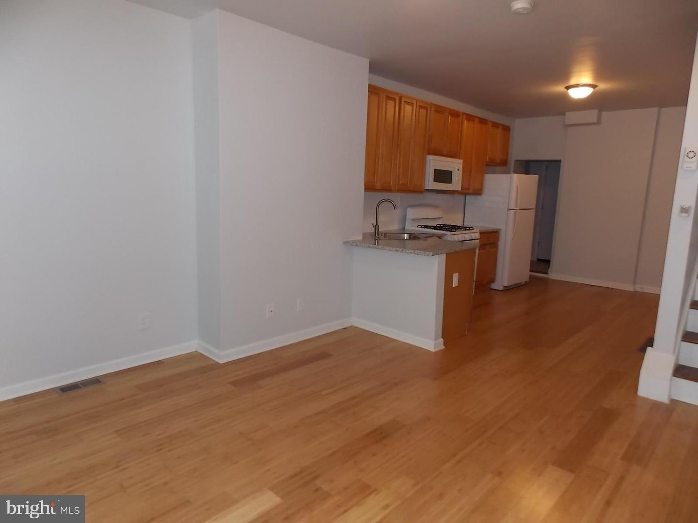 838 N Brooklyn St Property Photo 5