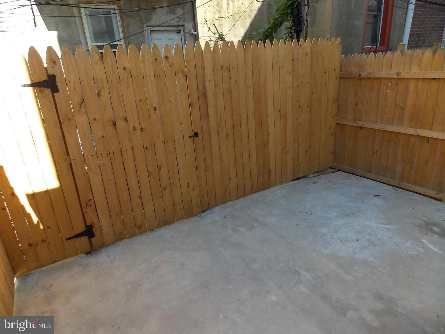 838 N Brooklyn St Property Photo 7