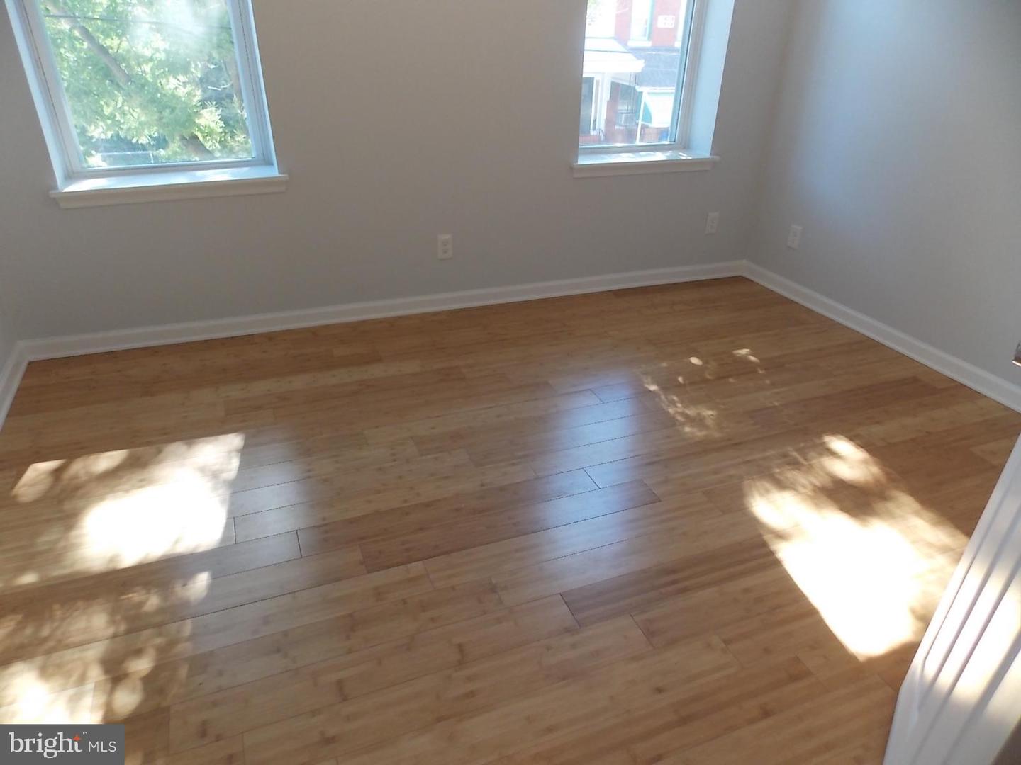 838 N Brooklyn St Property Photo 9