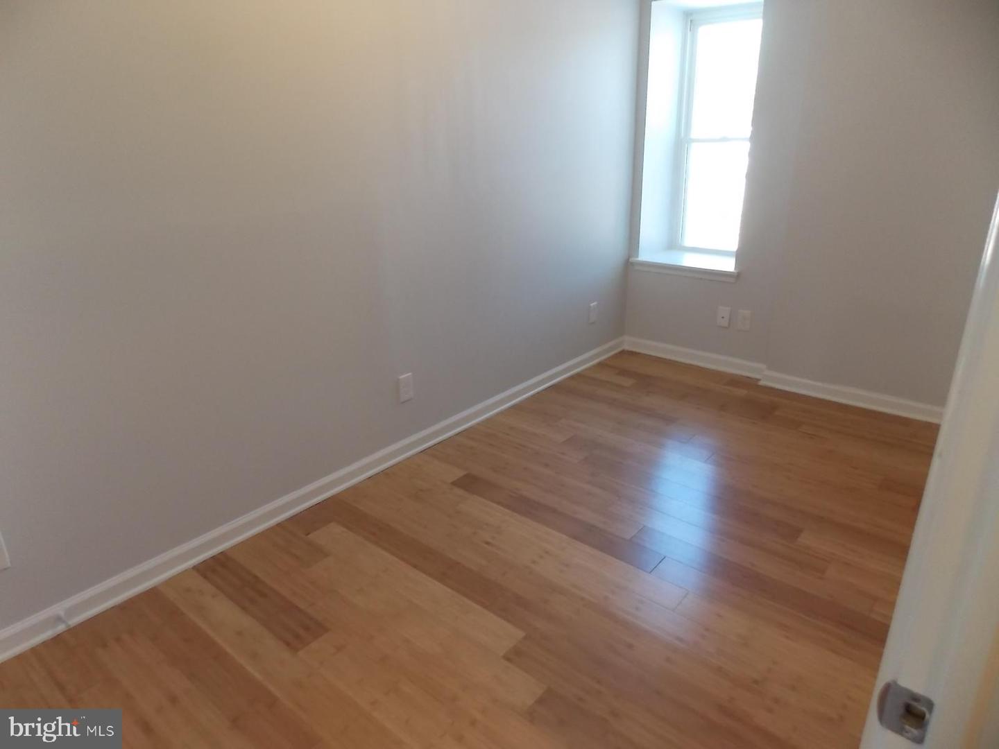 838 N Brooklyn St Property Photo 12