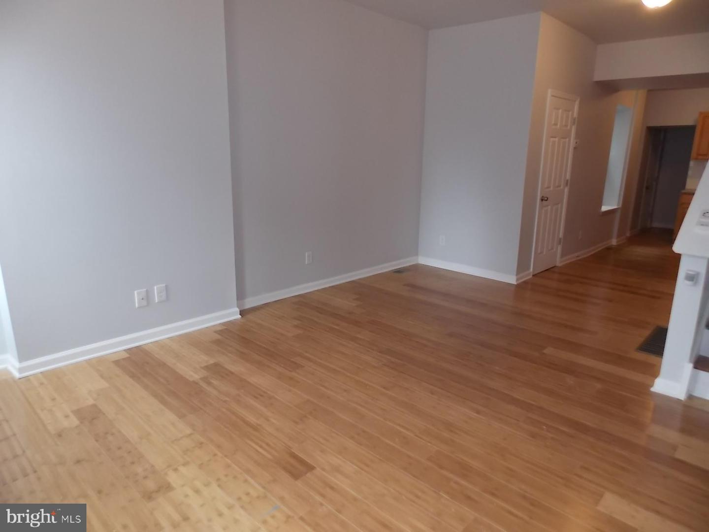 1823 N Judson St Property Photo 3