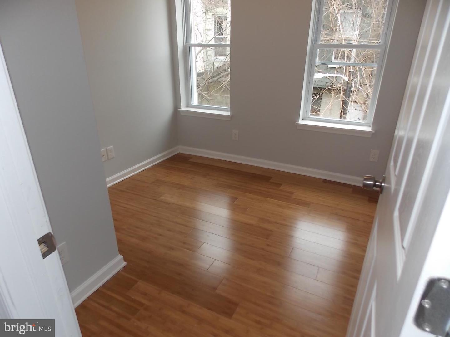 1823 N Judson St Property Photo 8