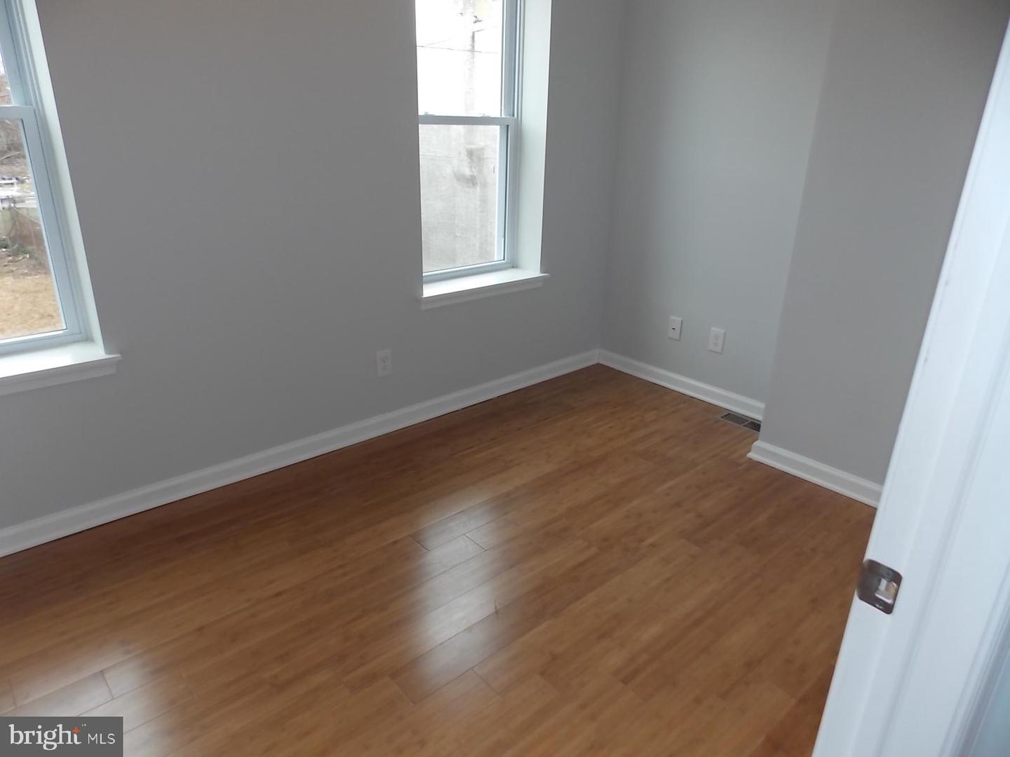 1823 N Judson St Property Photo 12