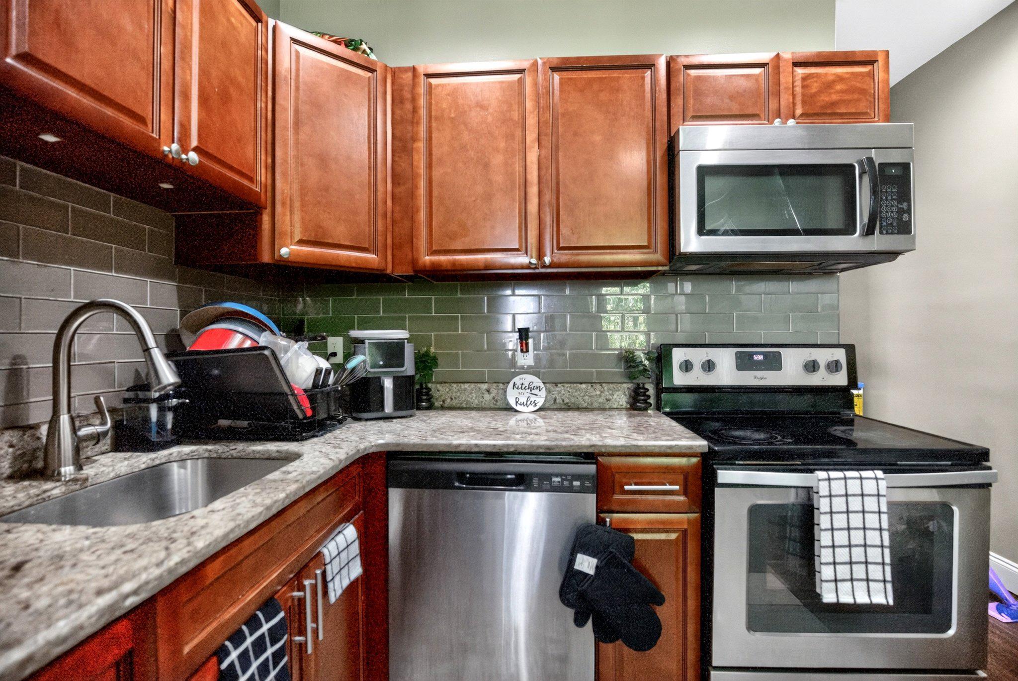 4425 N Uber St Property Photo 15