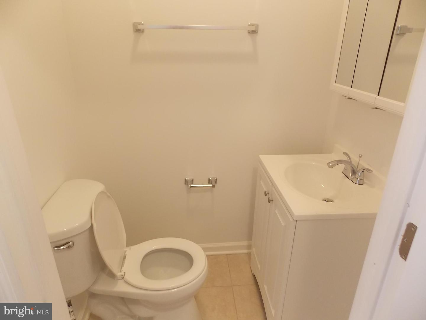 1911 N Taylor St Property Photo 6