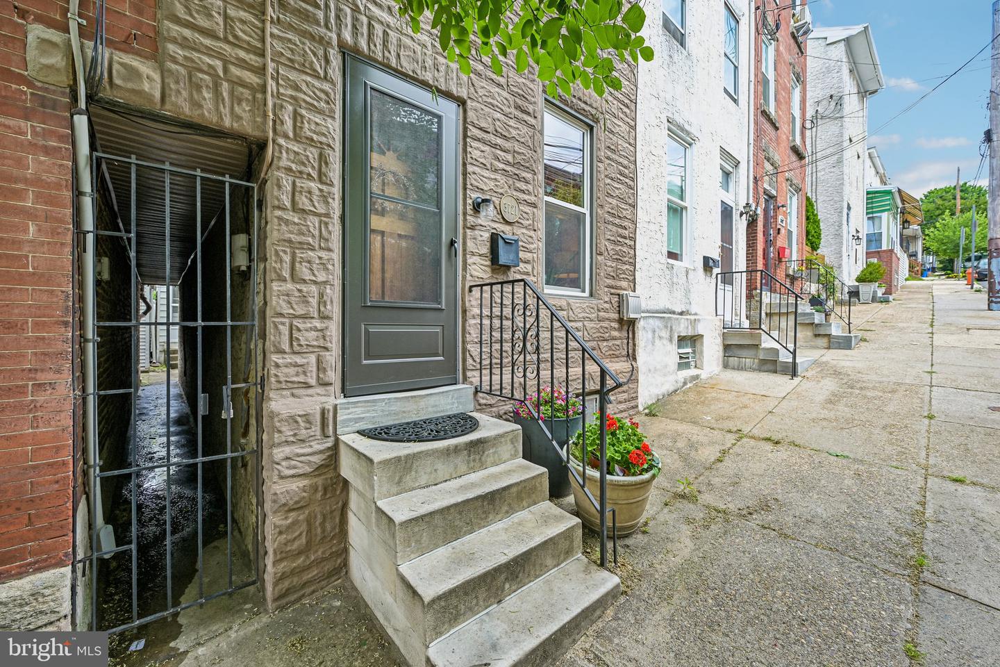 3721 Stanton St Property Photo 34