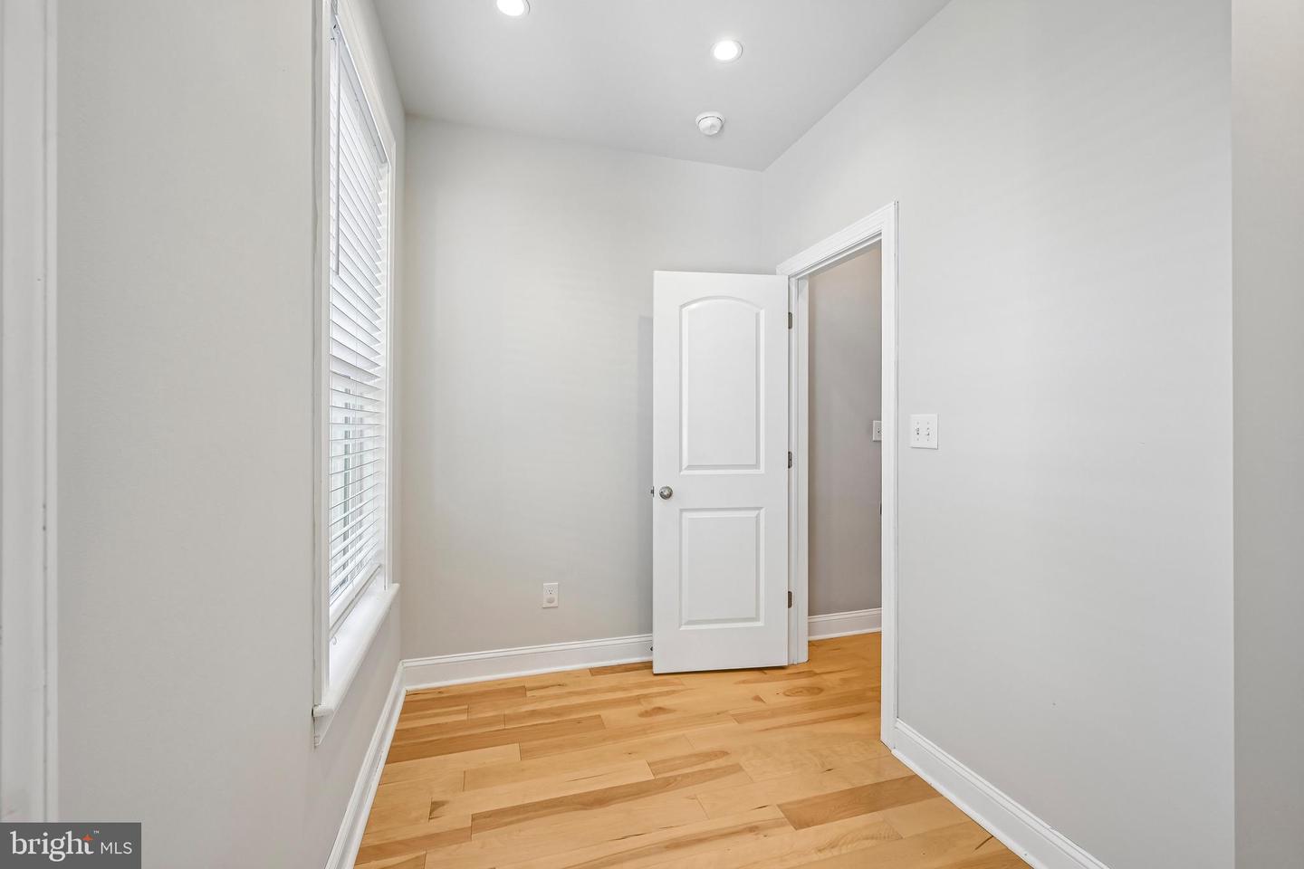 1819 Mountain St Property Photo 14