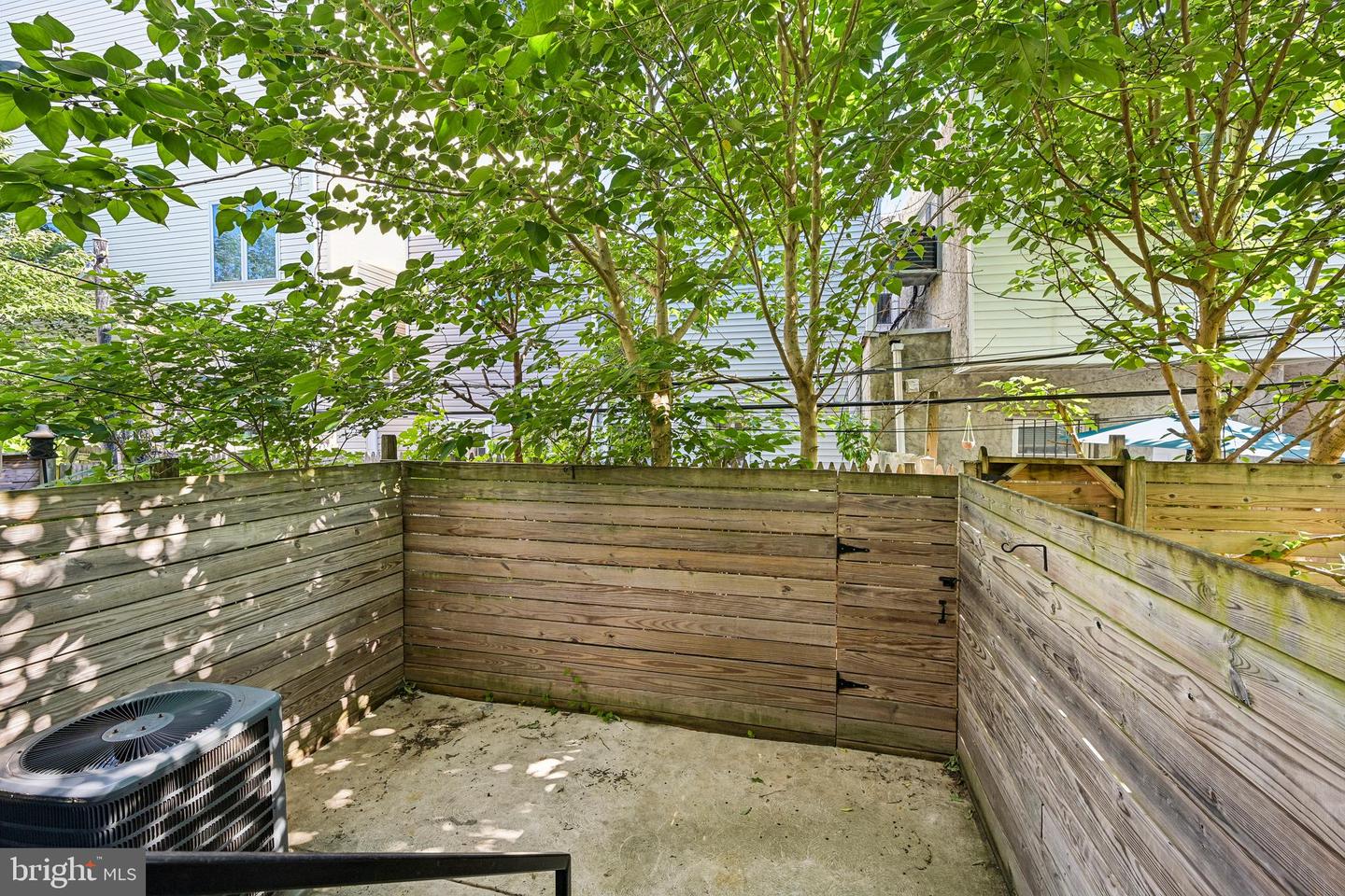 1819 Mountain St Property Photo 21