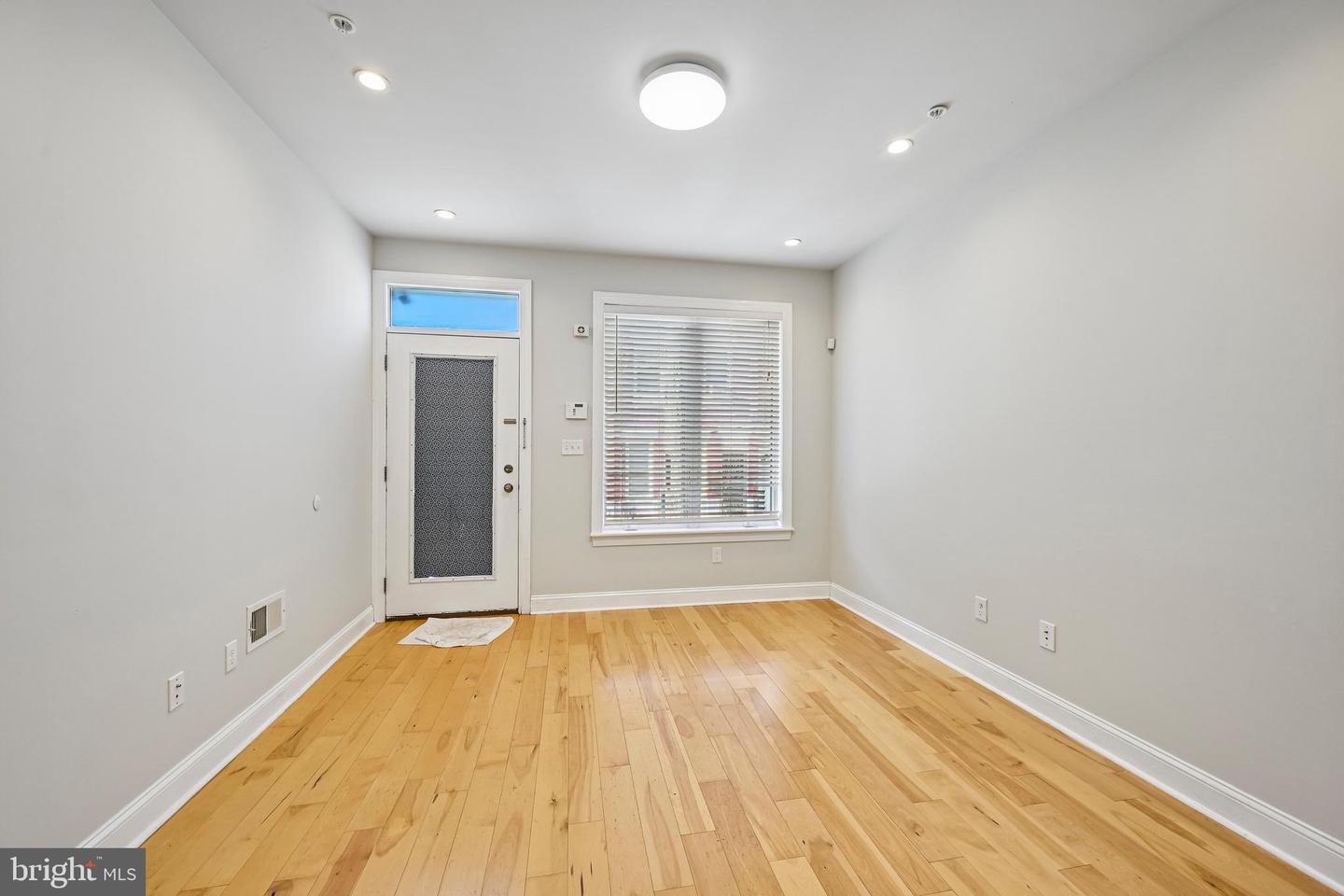1819 Mountain St Property Photo 34
