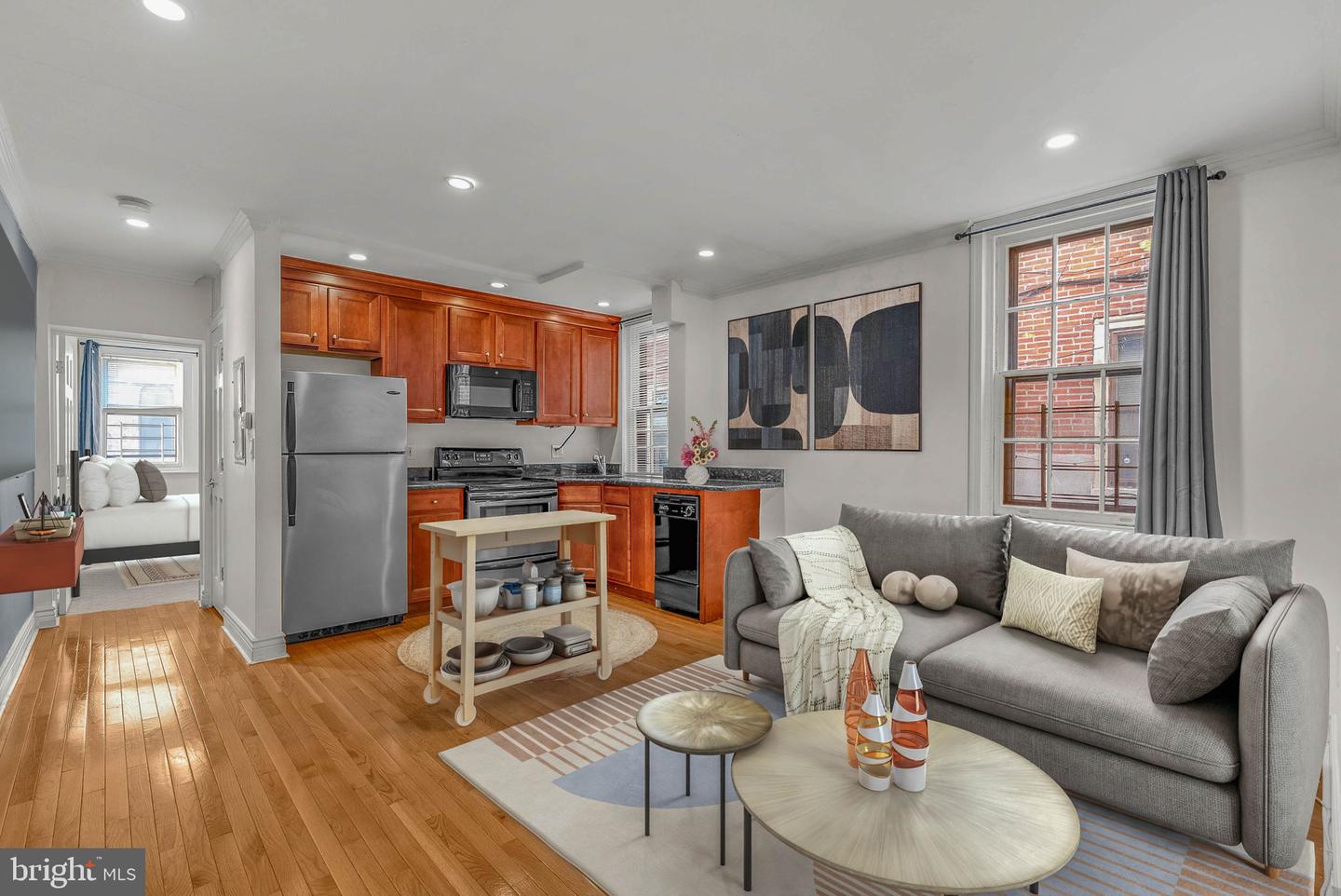 1910 Fairmount Ave #b (1r) Property Photo 1