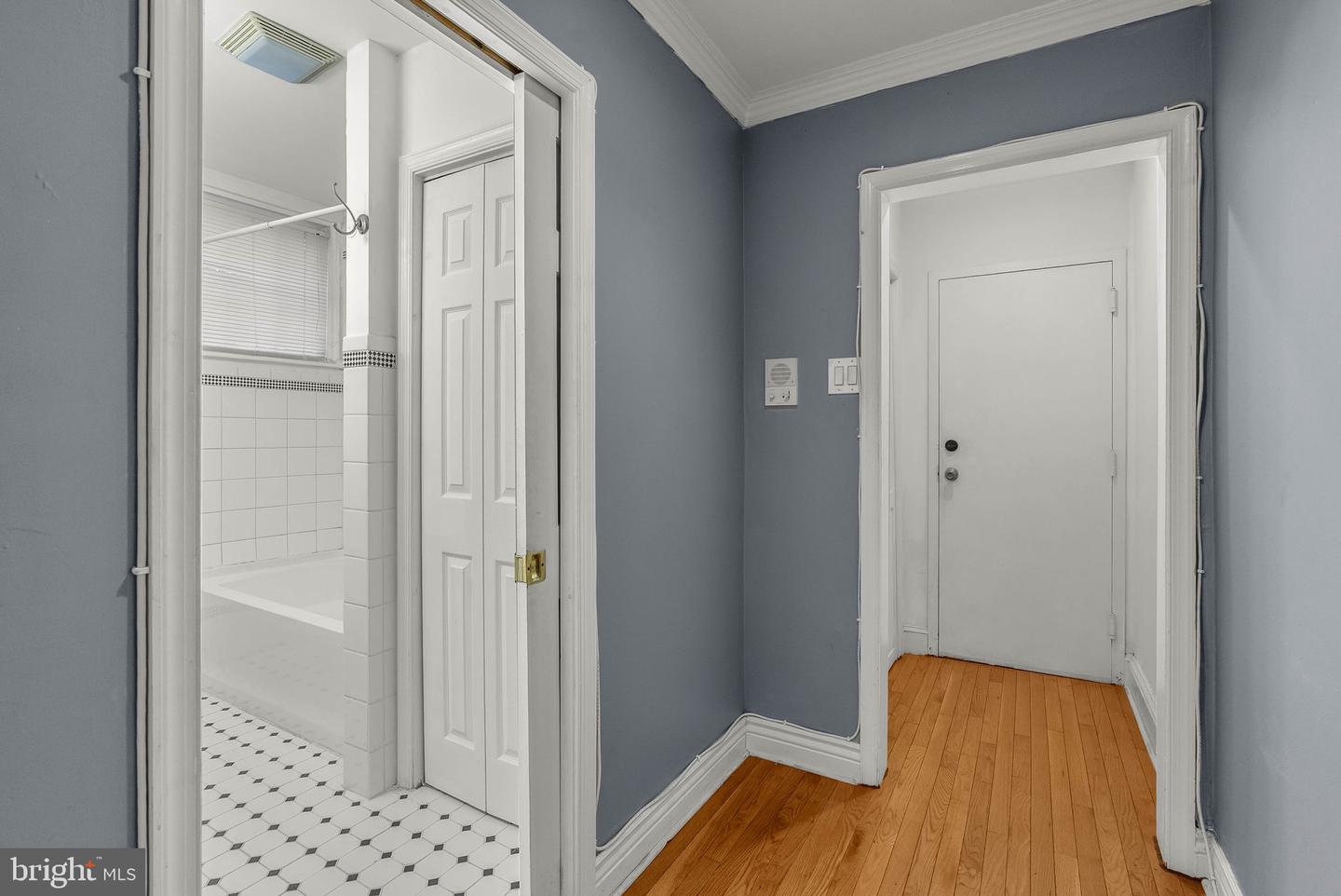 1910 Fairmount Ave #b (1r) Property Photo 4