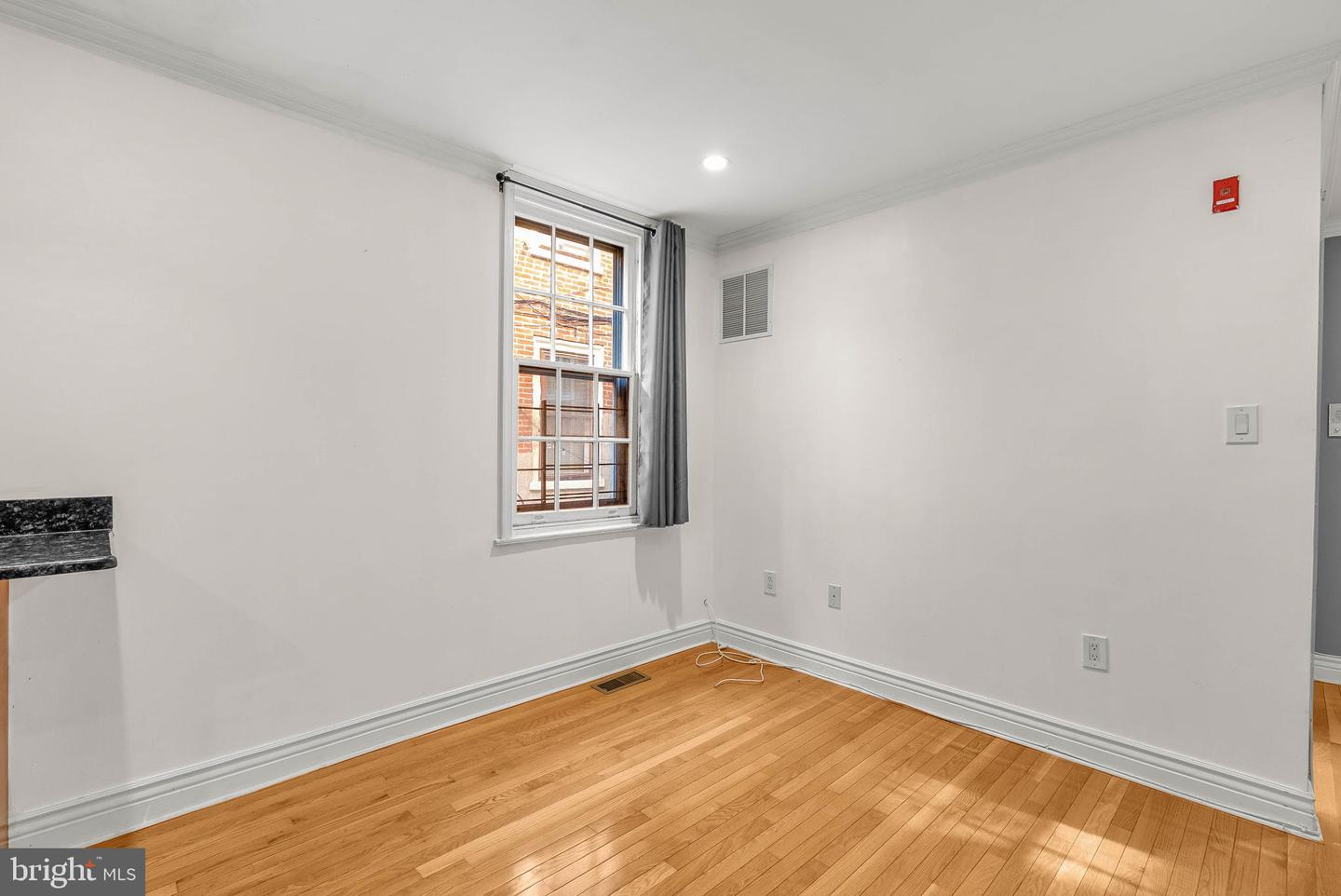 1910 Fairmount Ave #b (1r) Property Photo 8