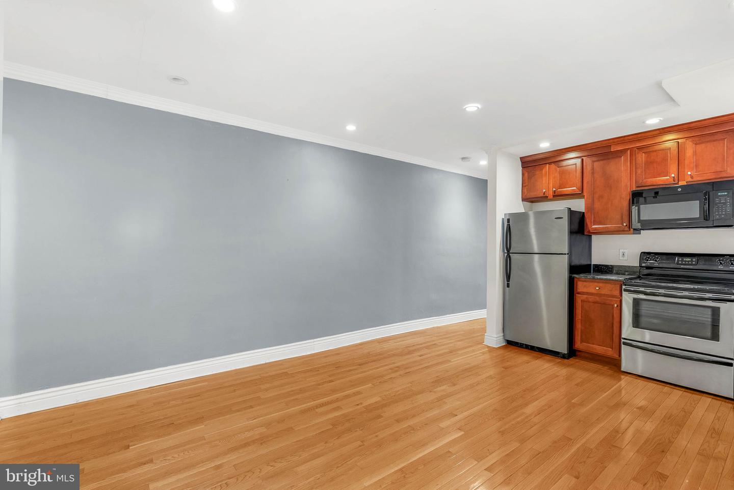 1910 Fairmount Ave #b (1r) Property Photo 9