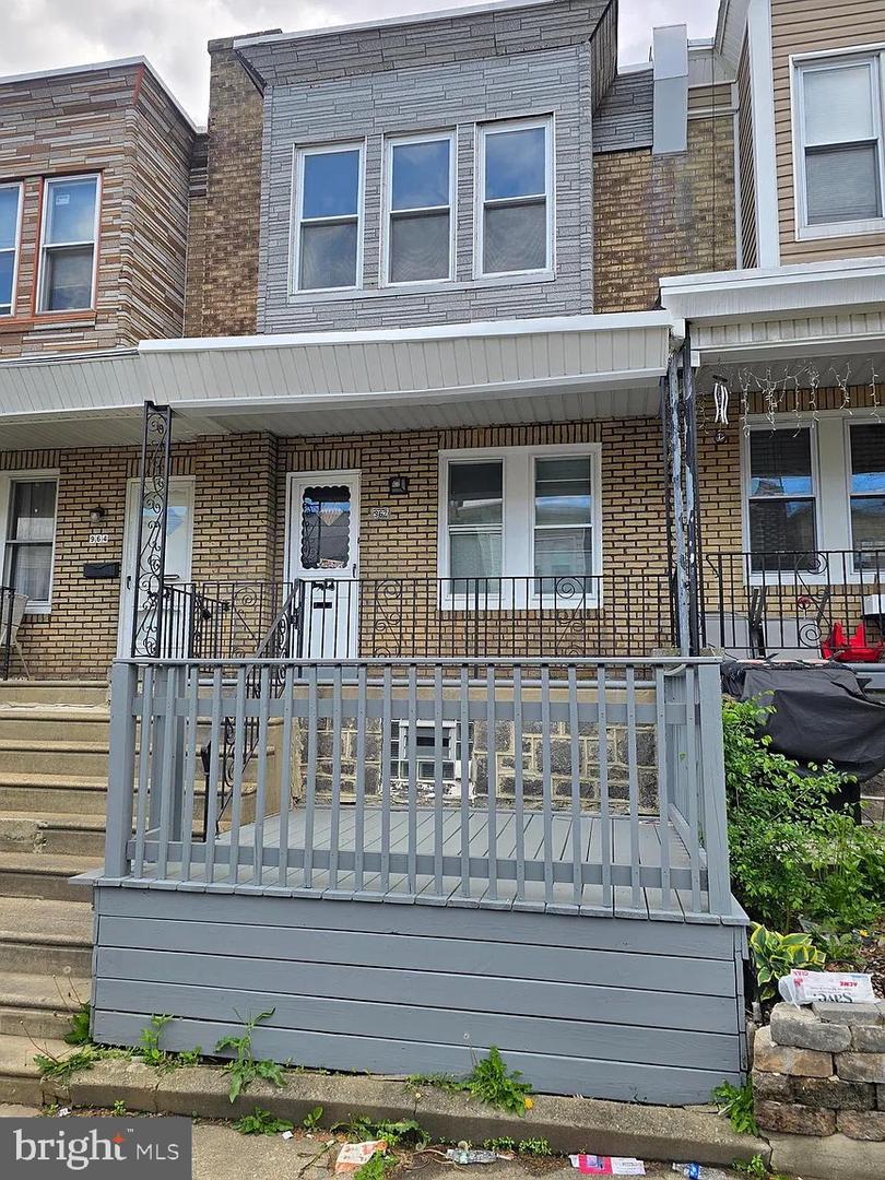 962 Carver St Property Photo 1