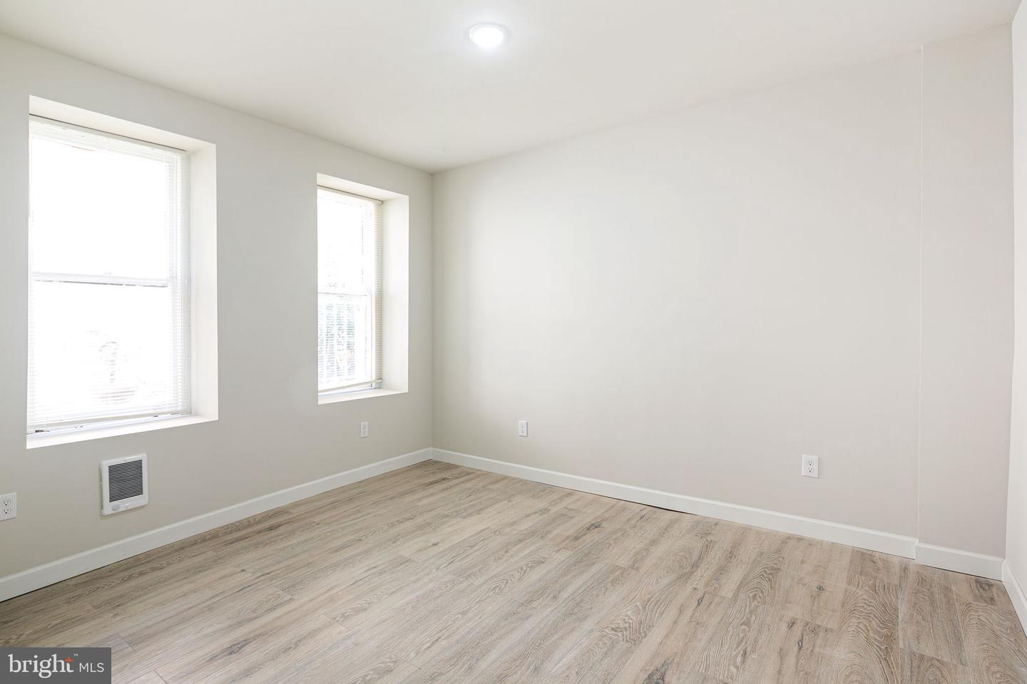 702 E Chelten Ave #1 Property Photo 10