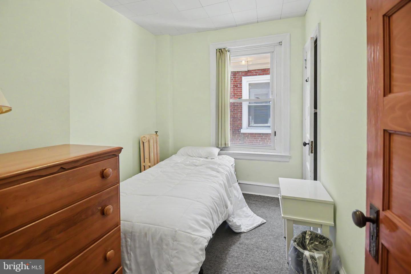 45-51 W Logan St Property Photo 28