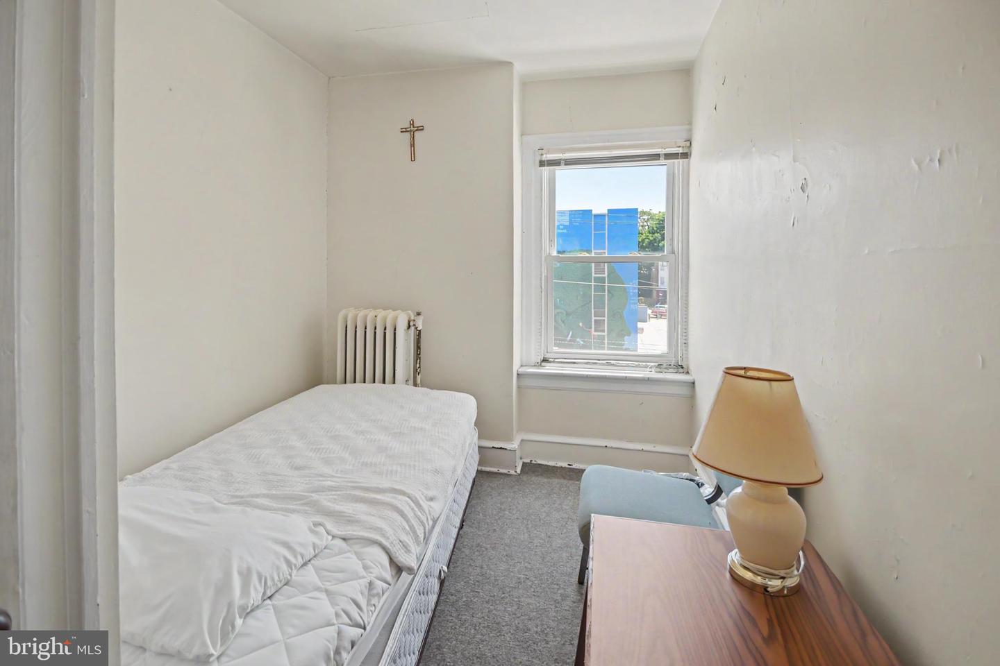 45-51 W Logan St Property Photo 31