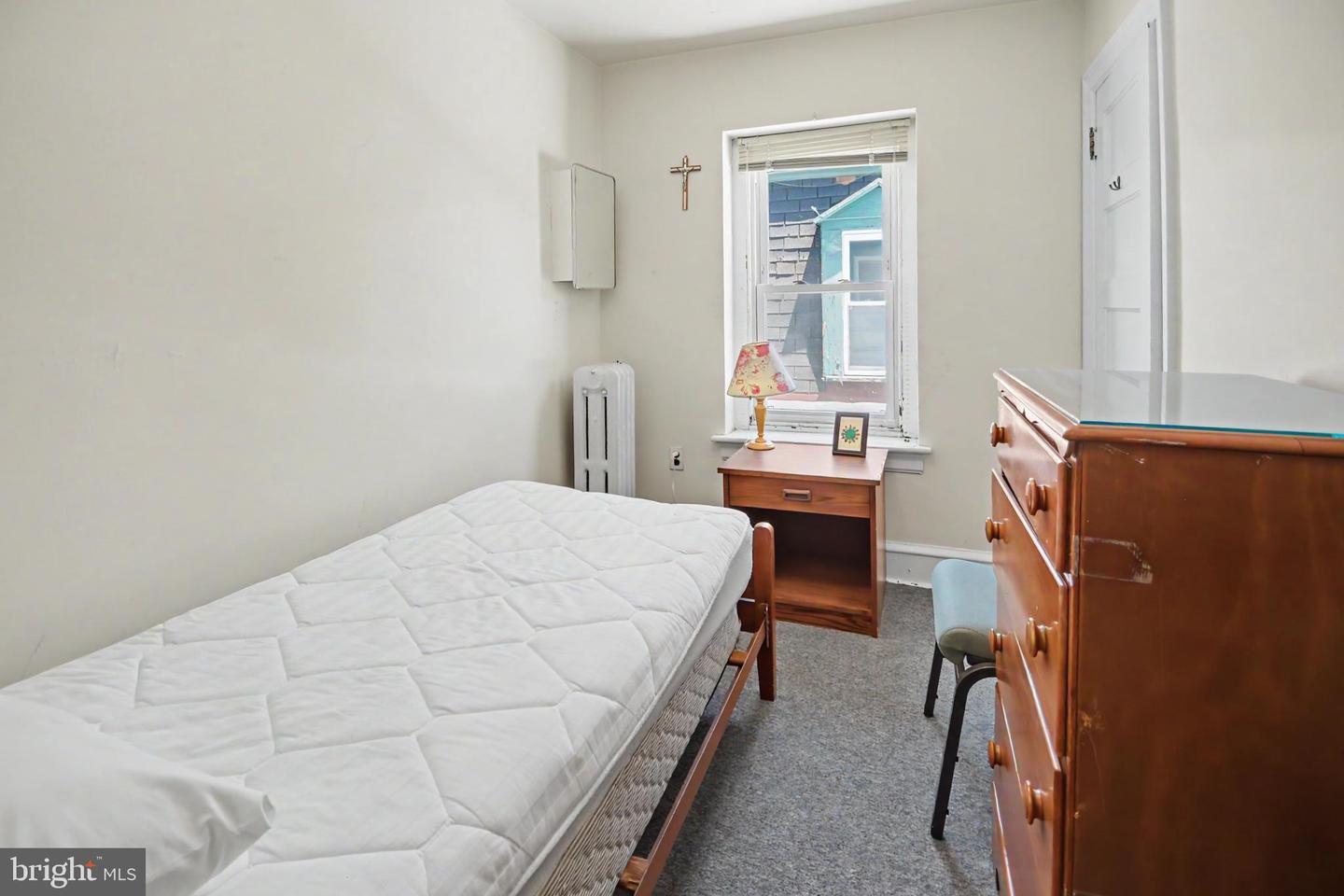 45-51 W Logan St Property Photo 32