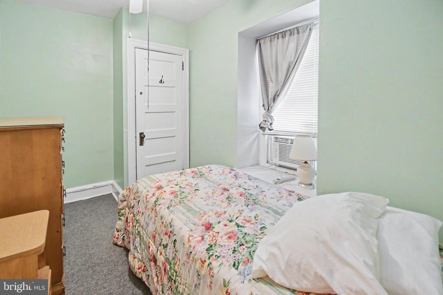45-51 W Logan St Property Photo 69
