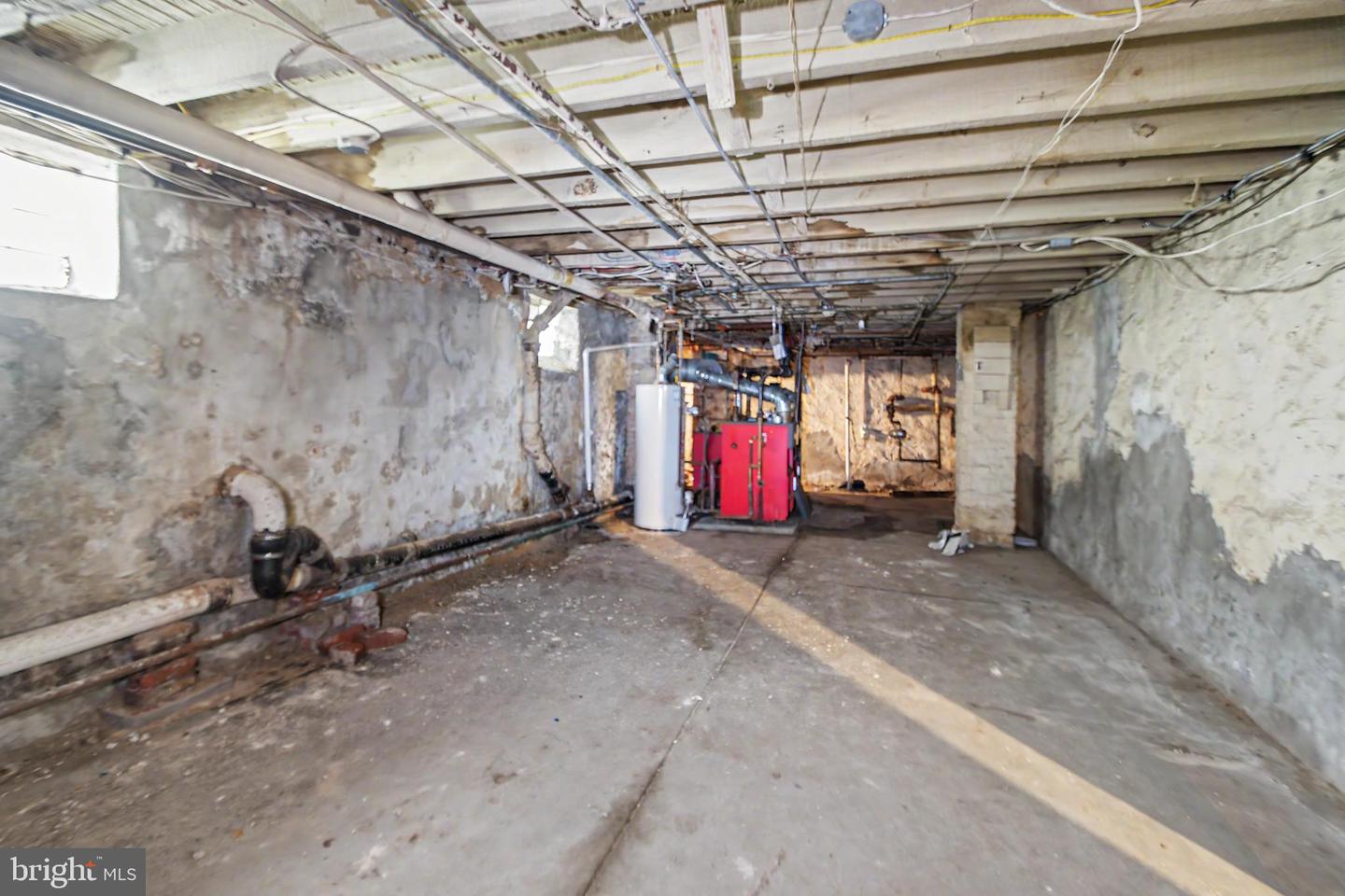 45-51 W Logan St Property Photo 75