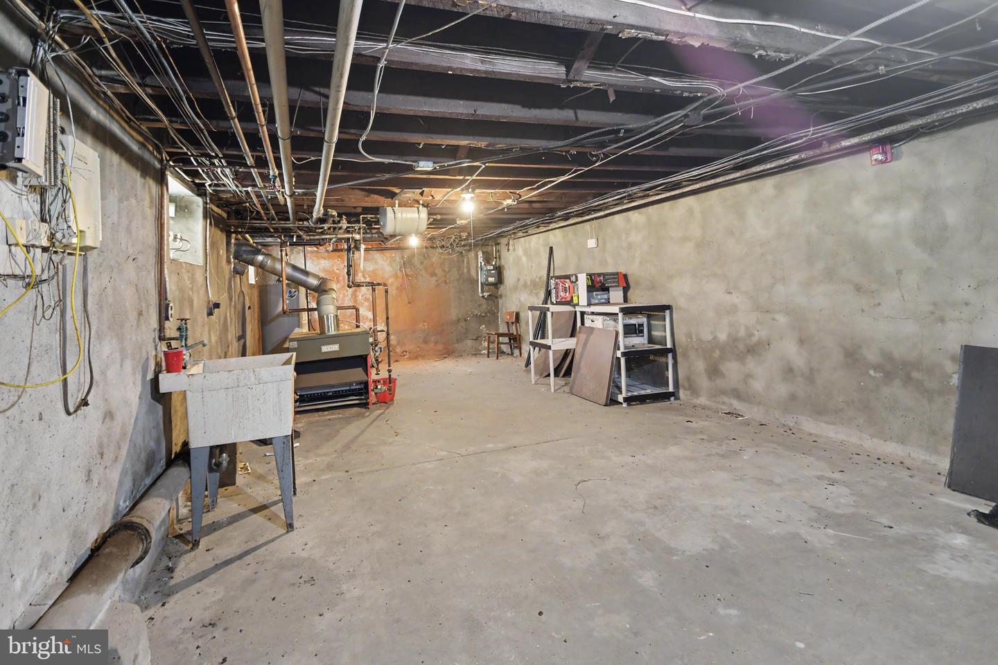 45-51 W Logan St Property Photo 80