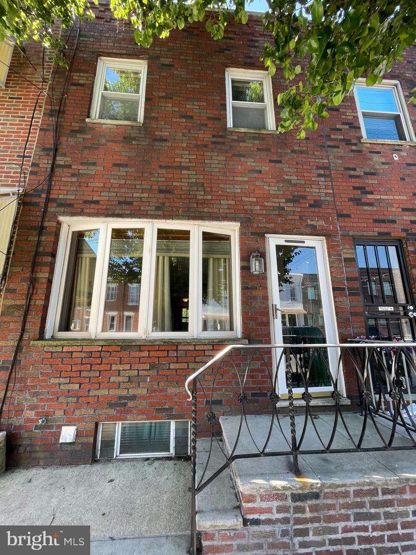 344 Wolf St Property Photo 1