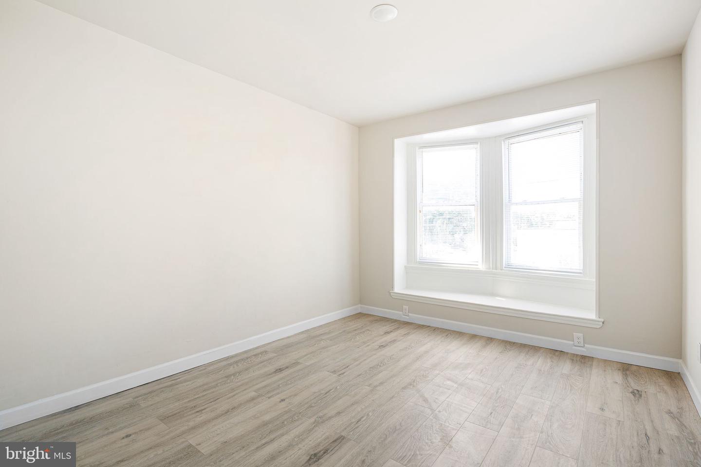 702 E Chelten Ave #2 Property Photo 5