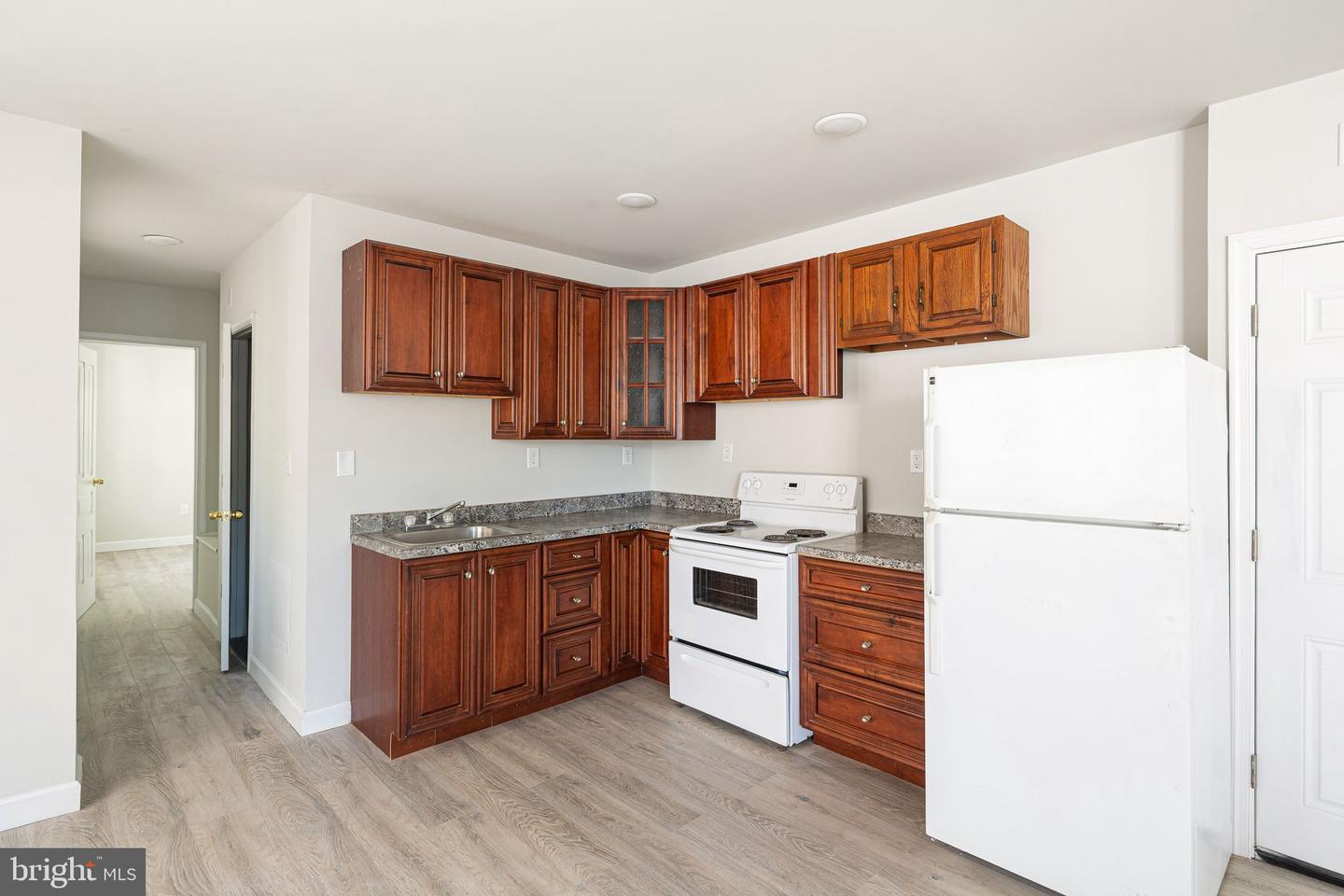 702 E Chelten Ave #2 Property Photo 7