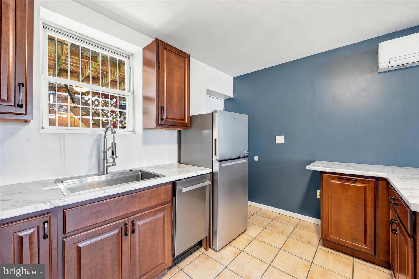 1613 N Philip St Property Photo 9