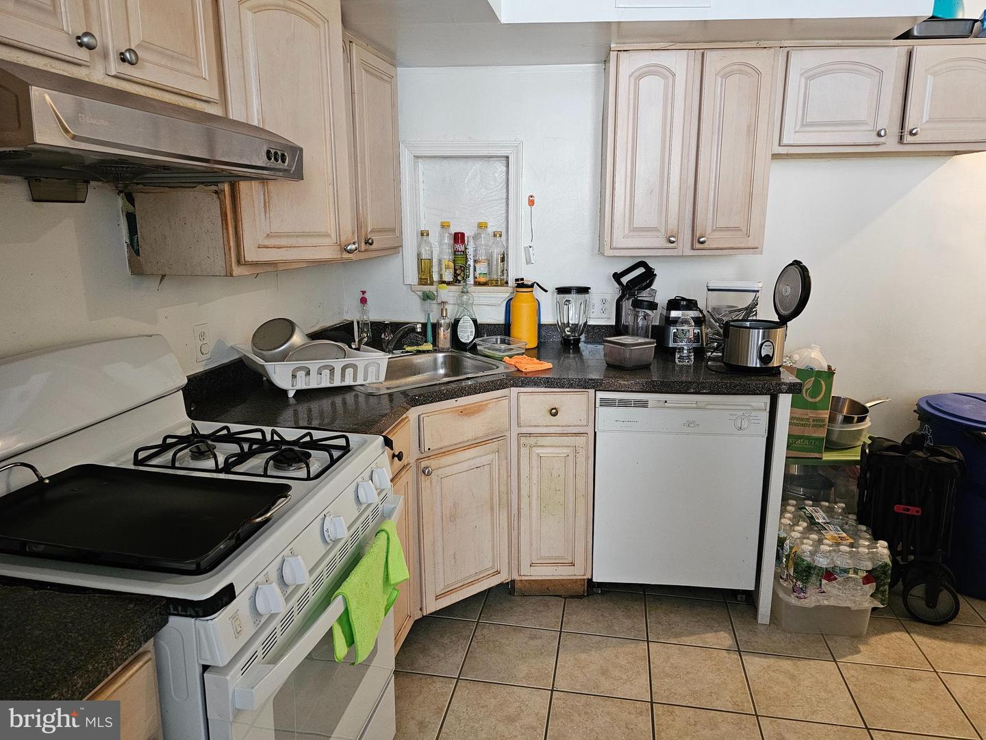 1148 S 9th St Property Photo 5