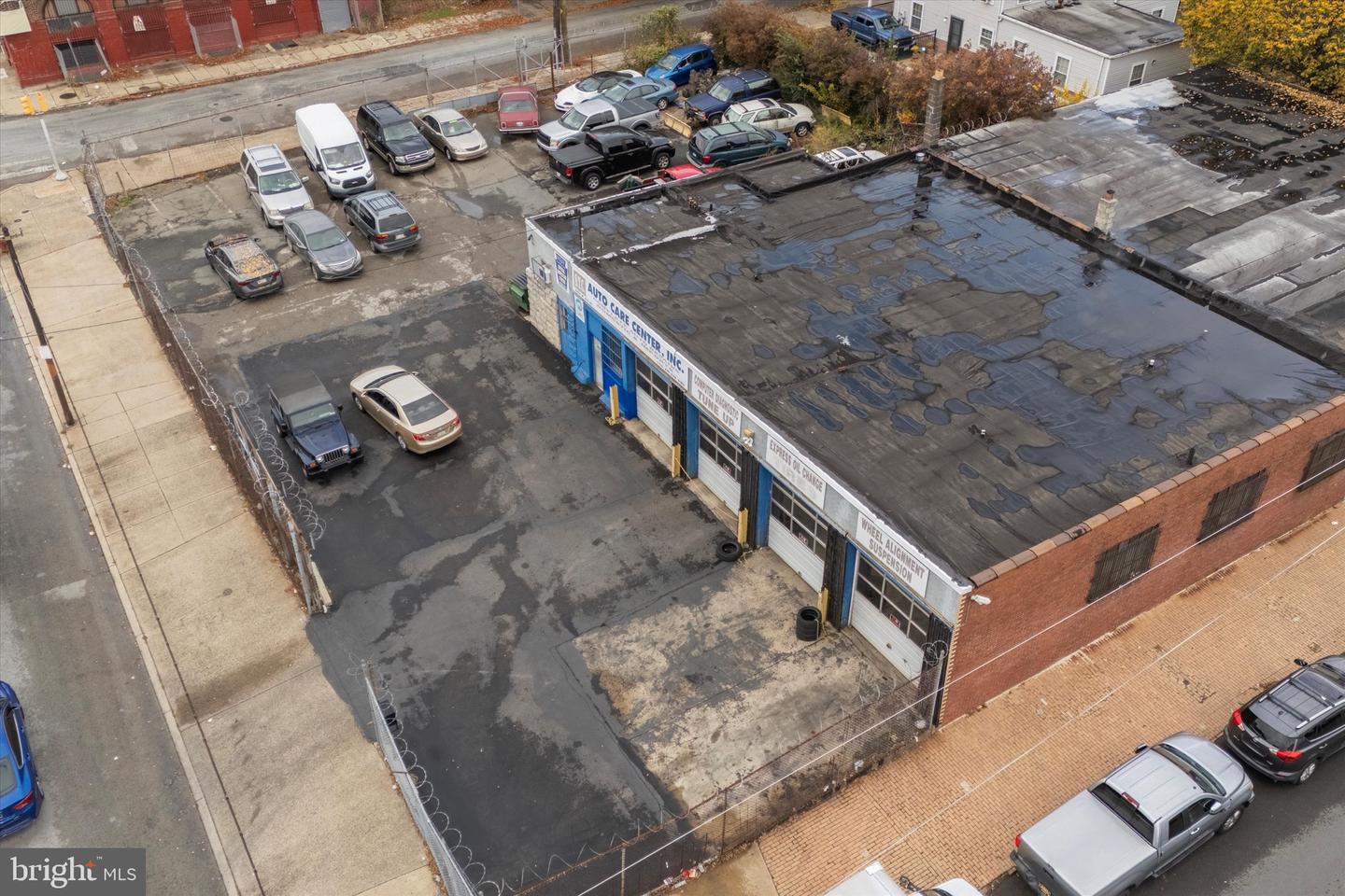 2200-2216 N Fairhill St Property Photo 2