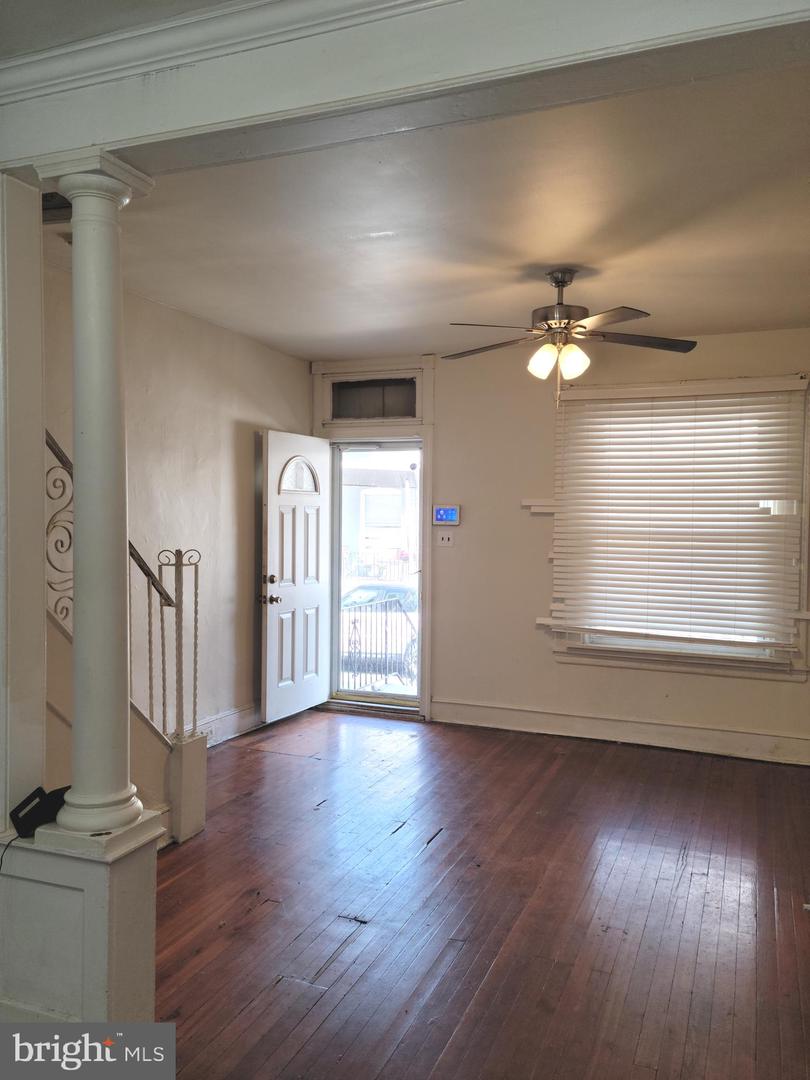 5336 Delancey St Property Photo 3