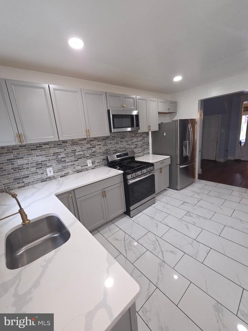 5336 Delancey St Property Photo 10