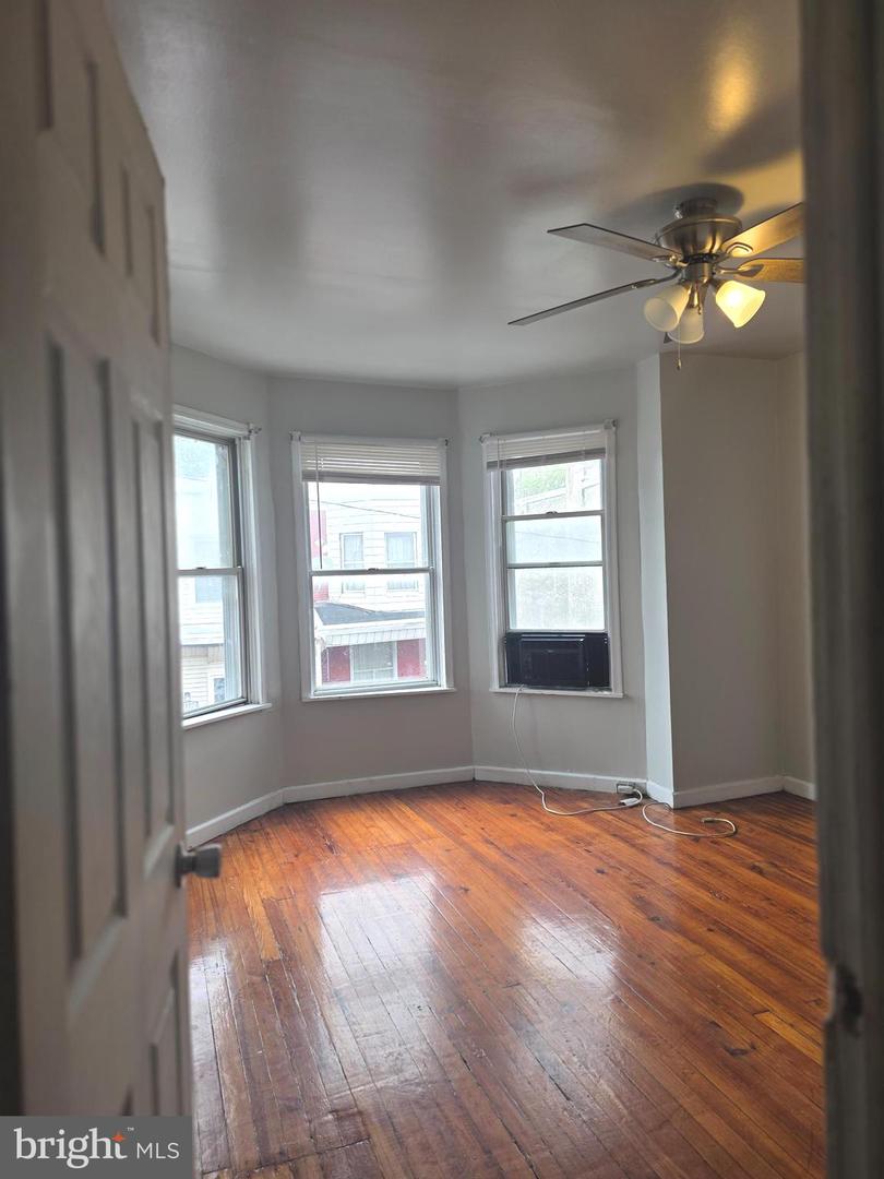 5336 Delancey St Property Photo 19