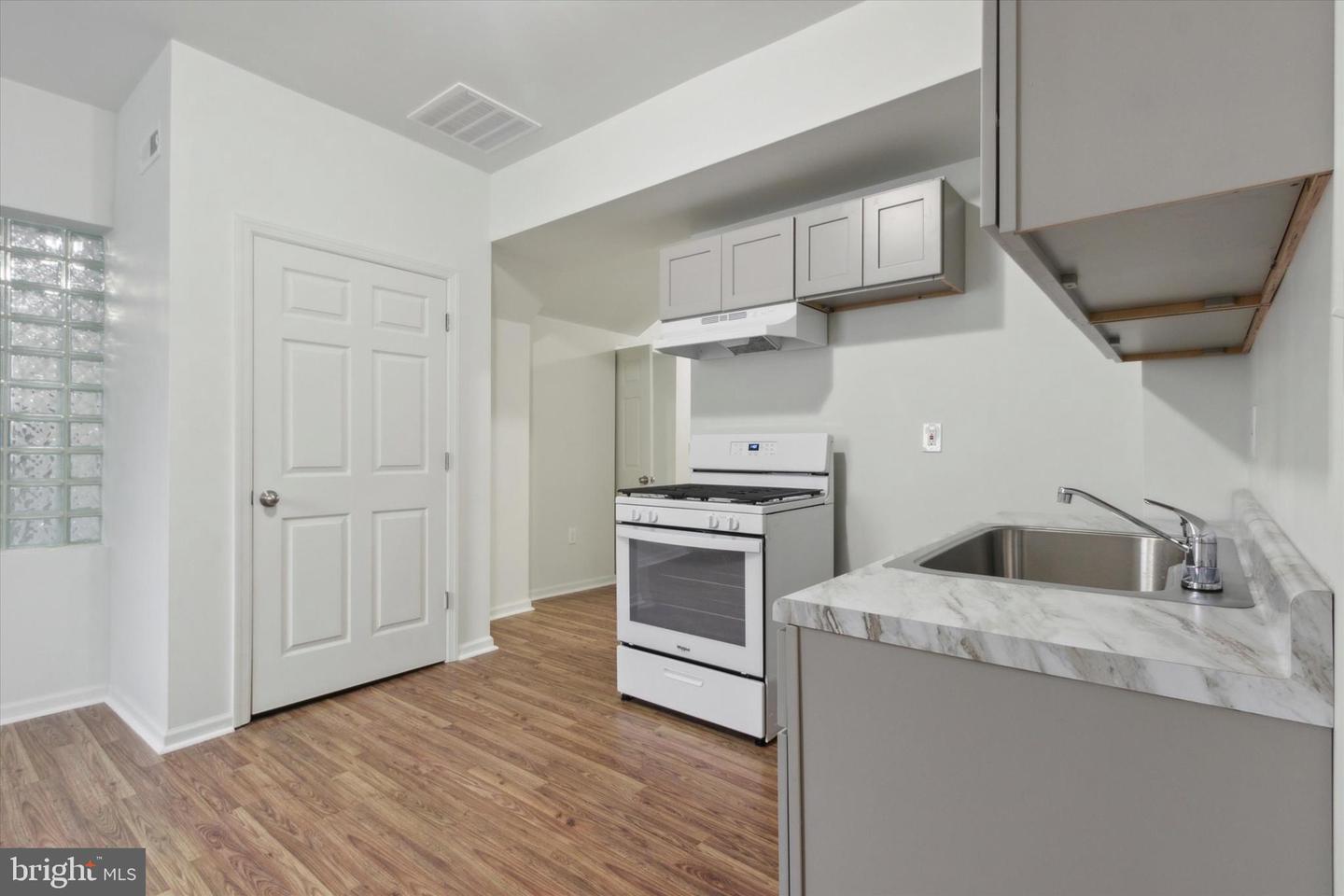 1746-48 S Orianna St Property Photo 9