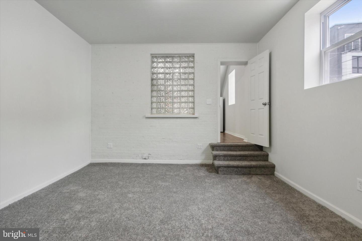 1746-48 S Orianna St Property Photo 19