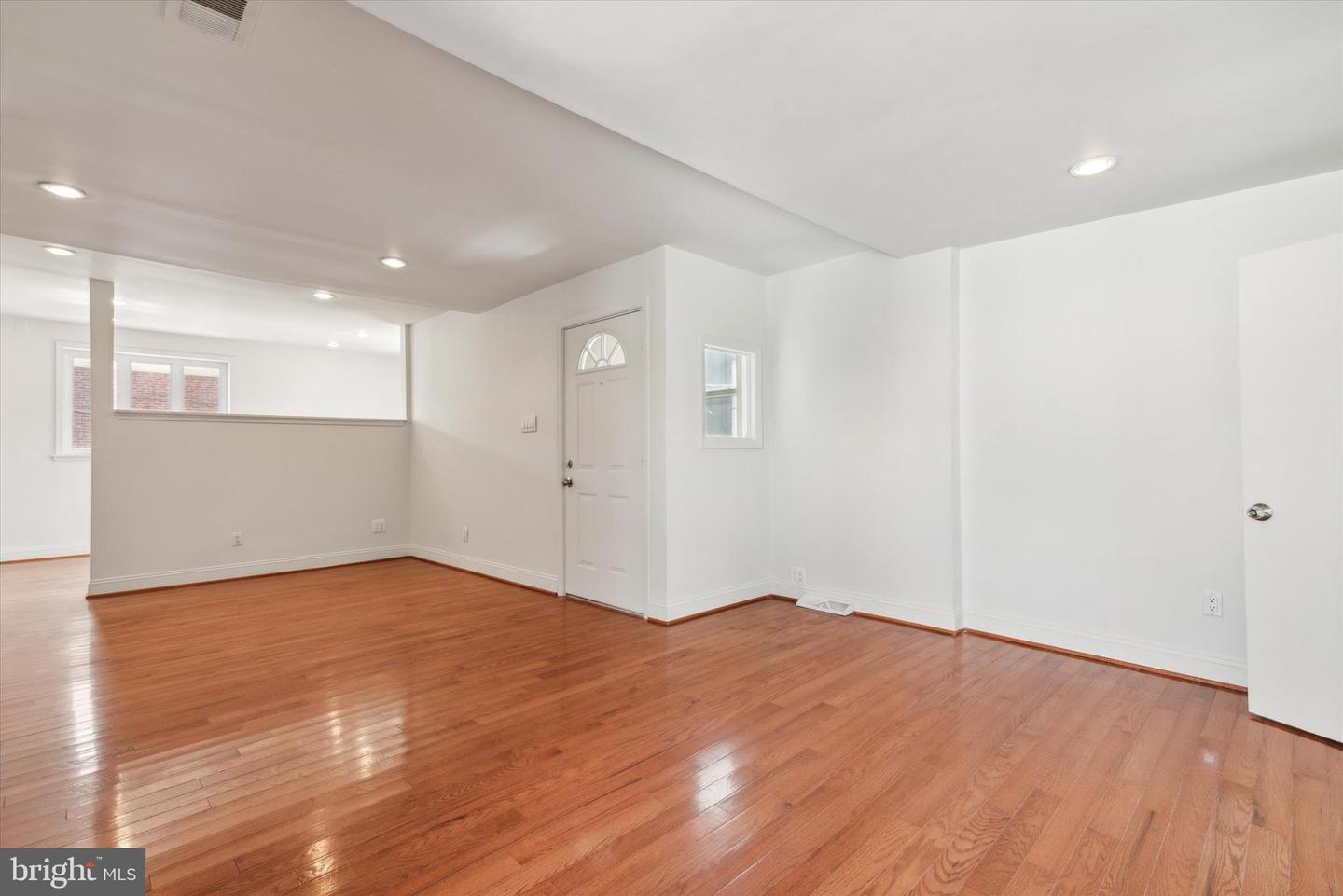 1746-48 S Orianna St Property Photo 31