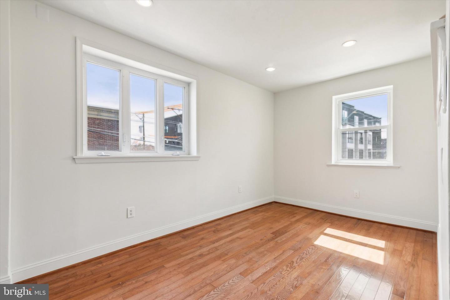 1746-48 S Orianna St Property Photo 46